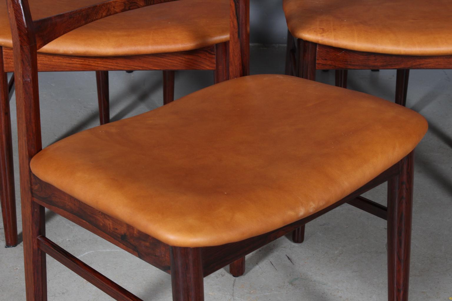 Henning Kjærnulf Six Rosewood Dining Chairs In Good Condition In Esbjerg, DK