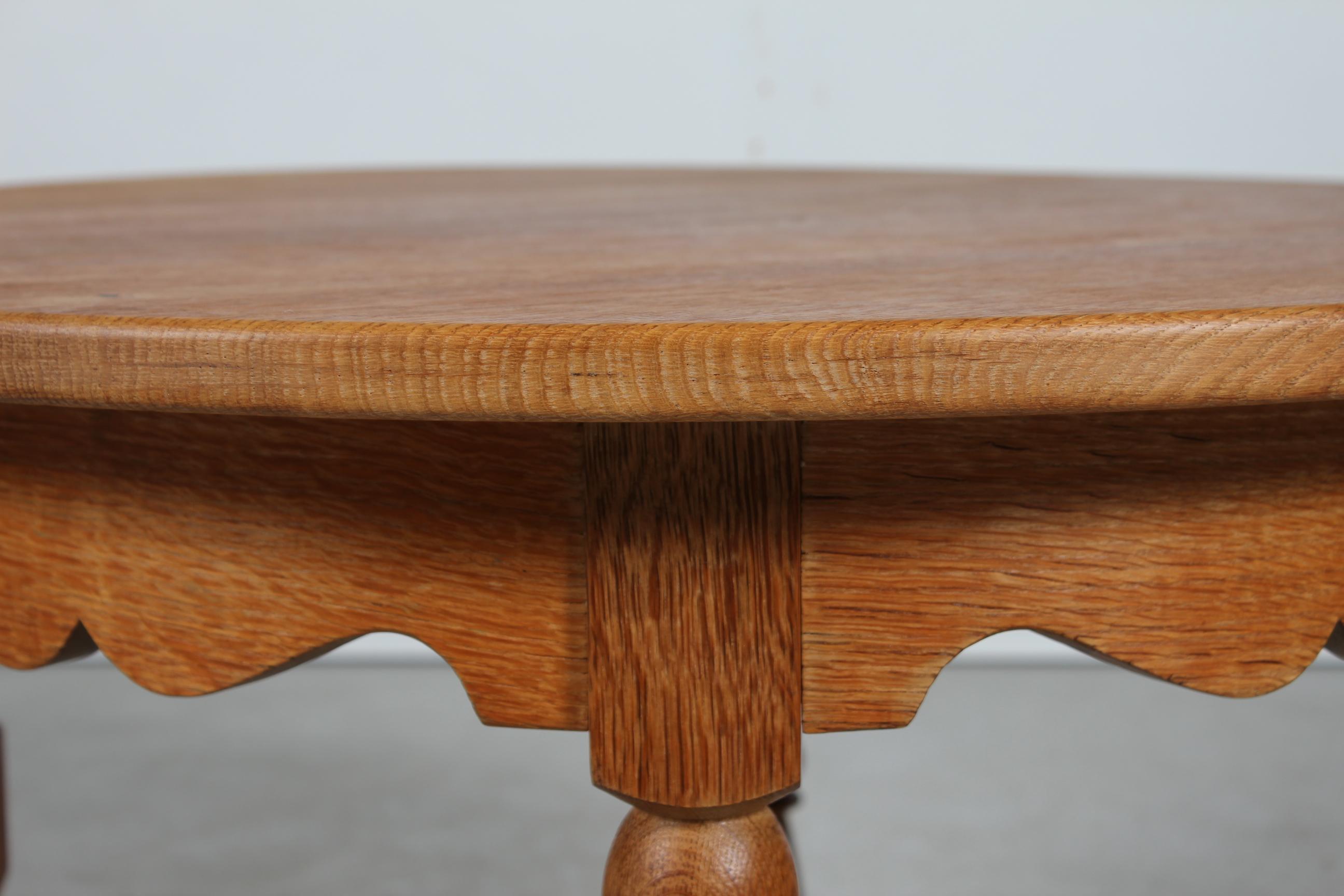 Mid-Century Modern Henning  Kjærnulf Style Brutalist Round Coffee Table of Solid Oak 1950s For Sale