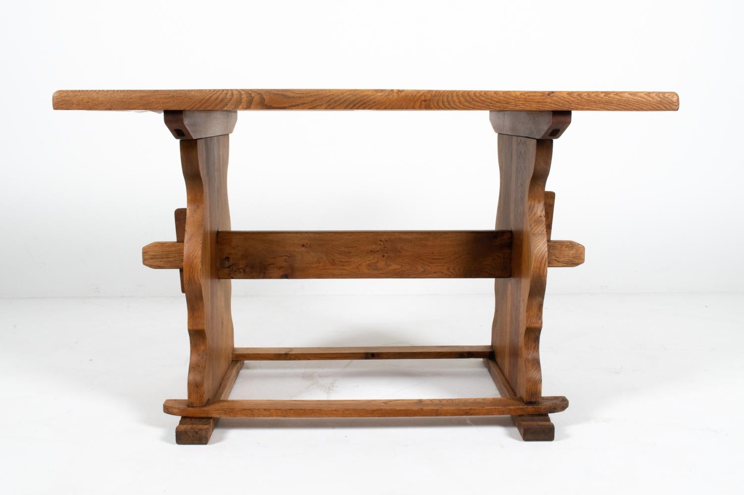 Henning Kjaernulf-Style Danish Mid-Century Oak Dining Table For Sale 6