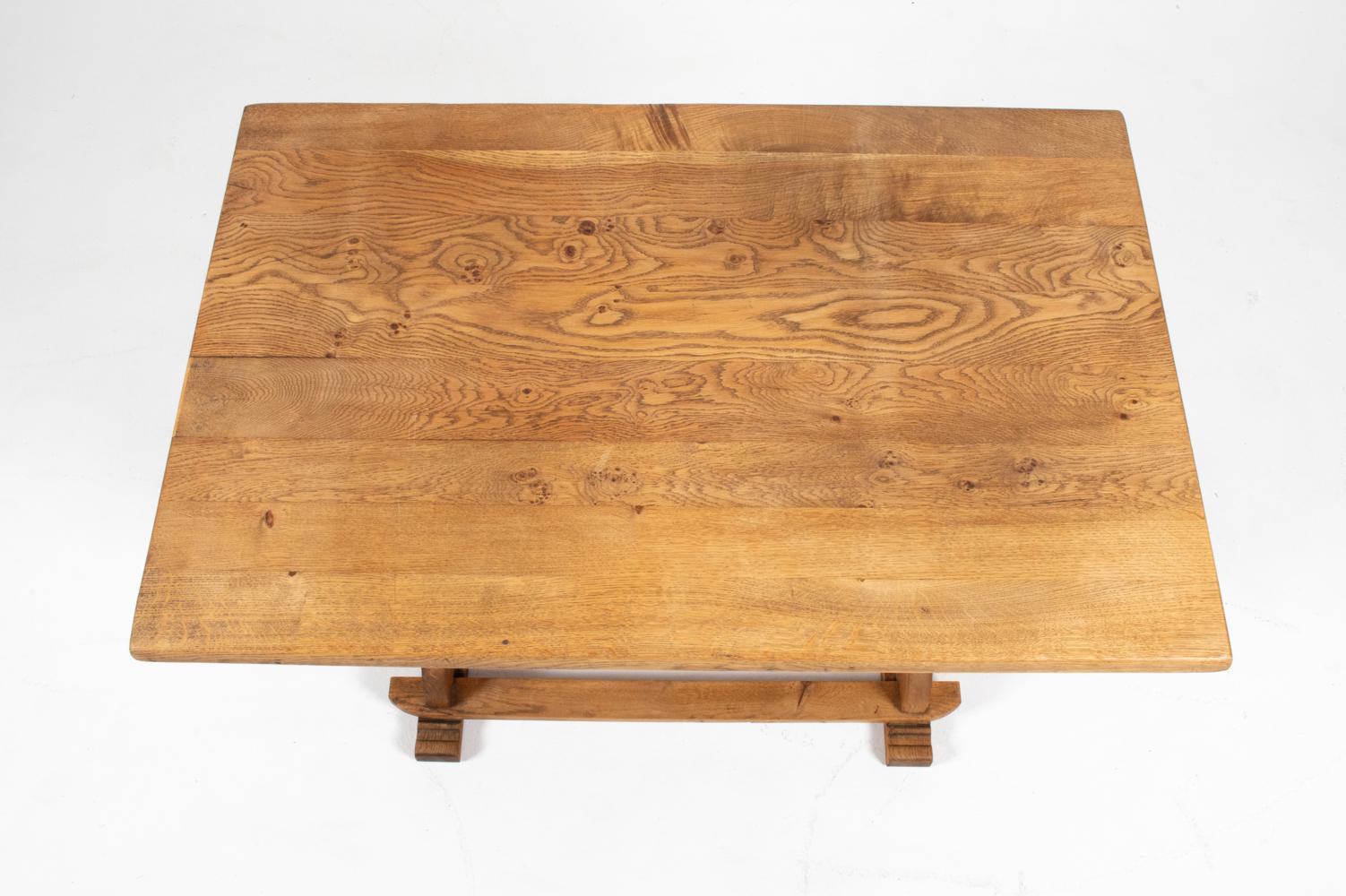 Henning Kjaernulf-Style Danish Mid-Century Oak Dining Table For Sale 1