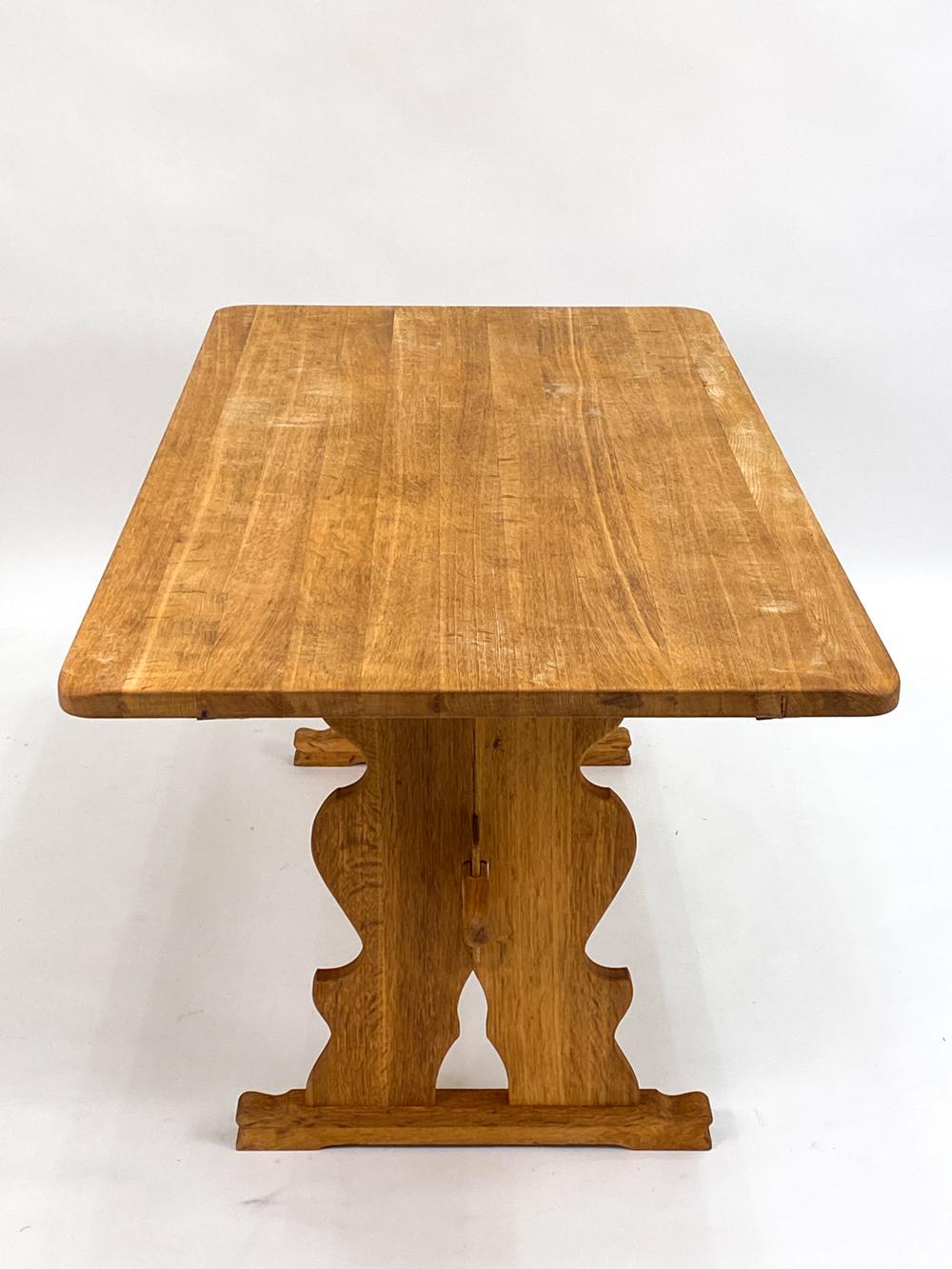 Henning Kjaernulf-Style Danish Mid-Century Oak Trestle Dining Table In Good Condition In Norwalk, CT