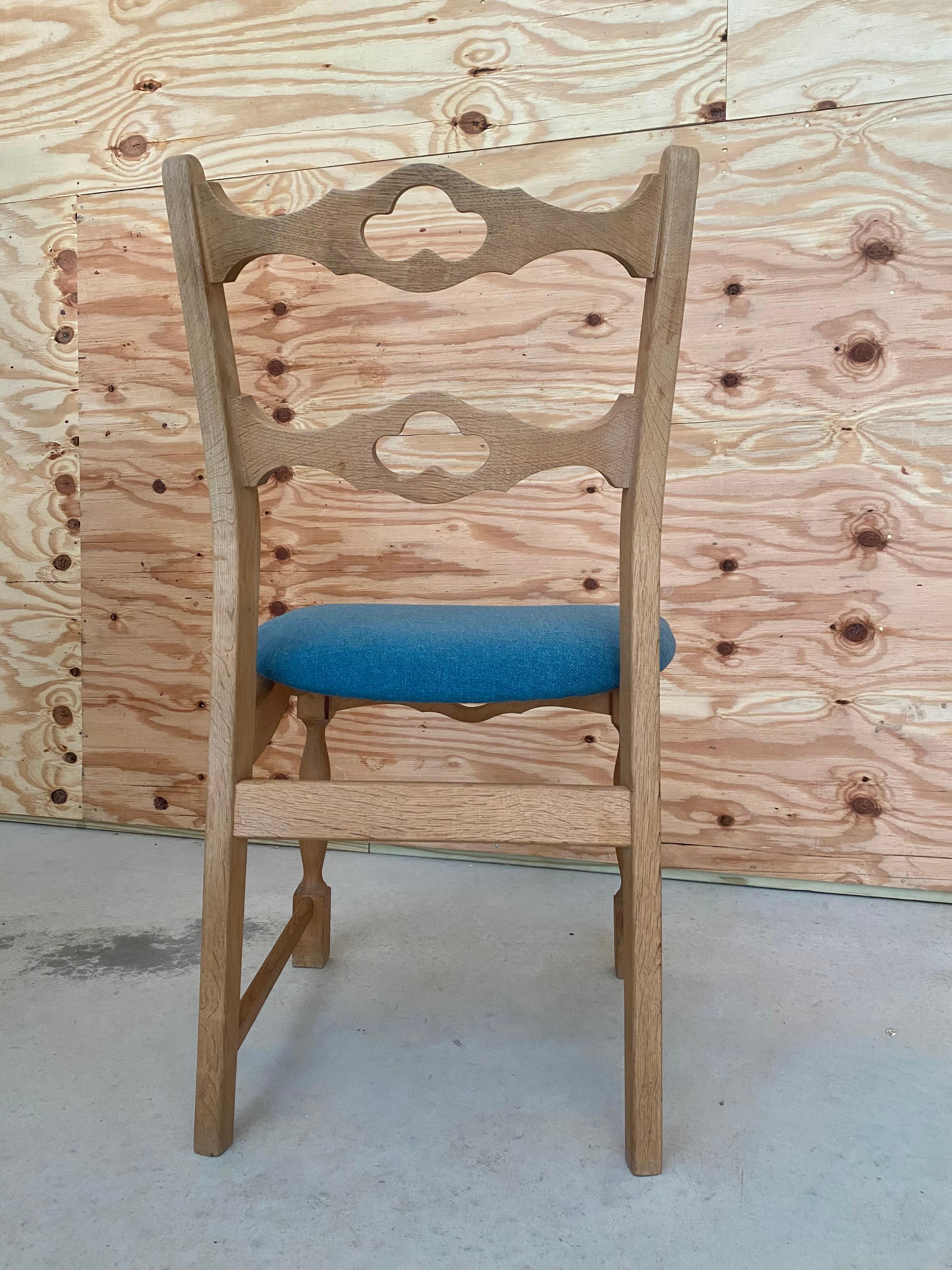 Henning Kjaernulf-Style Oak Dining Chairs, Set of 6 For Sale 11