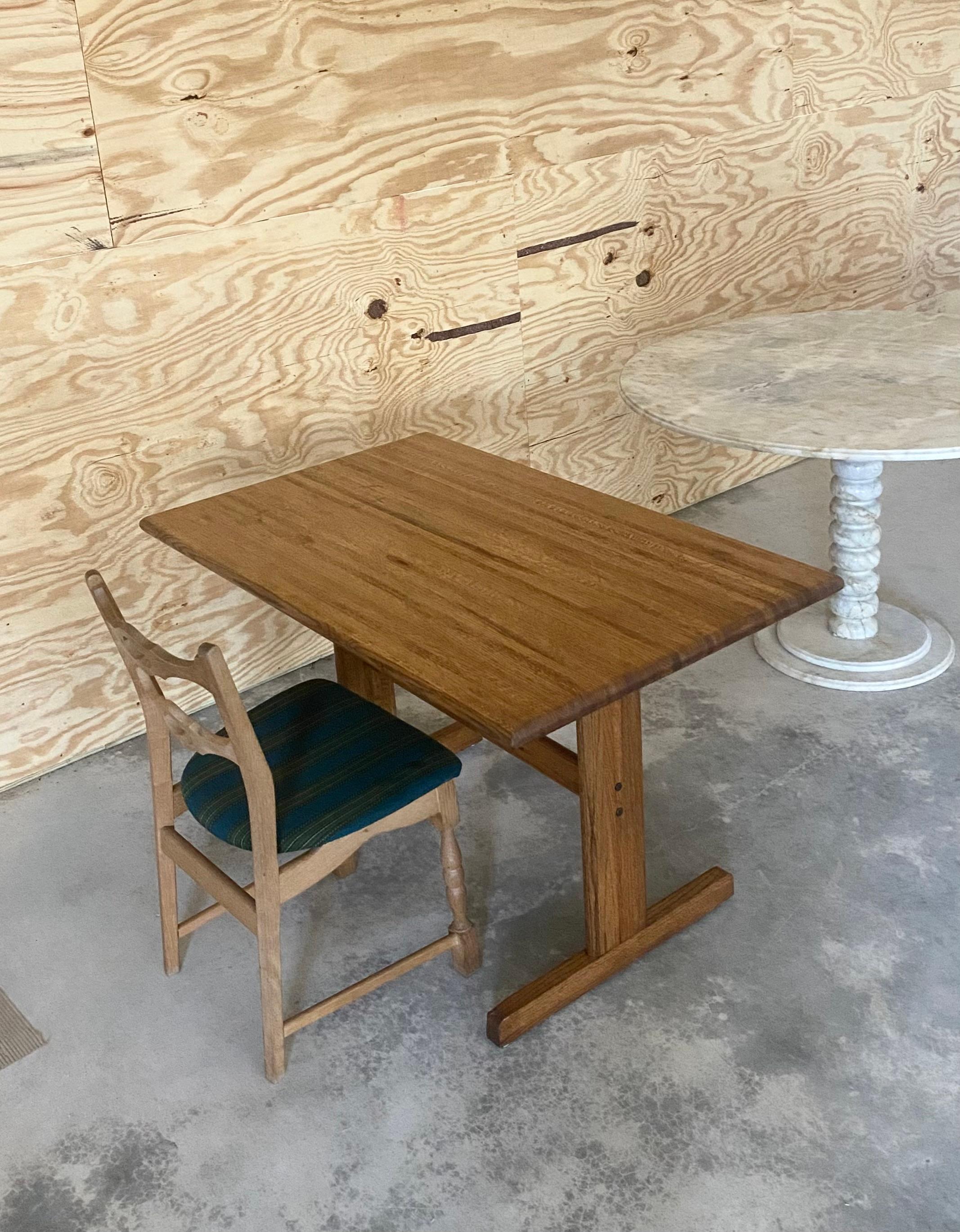 Hand-Carved Henning Kjaernulf-Style Oak Dining Chairs, Set of 6 For Sale