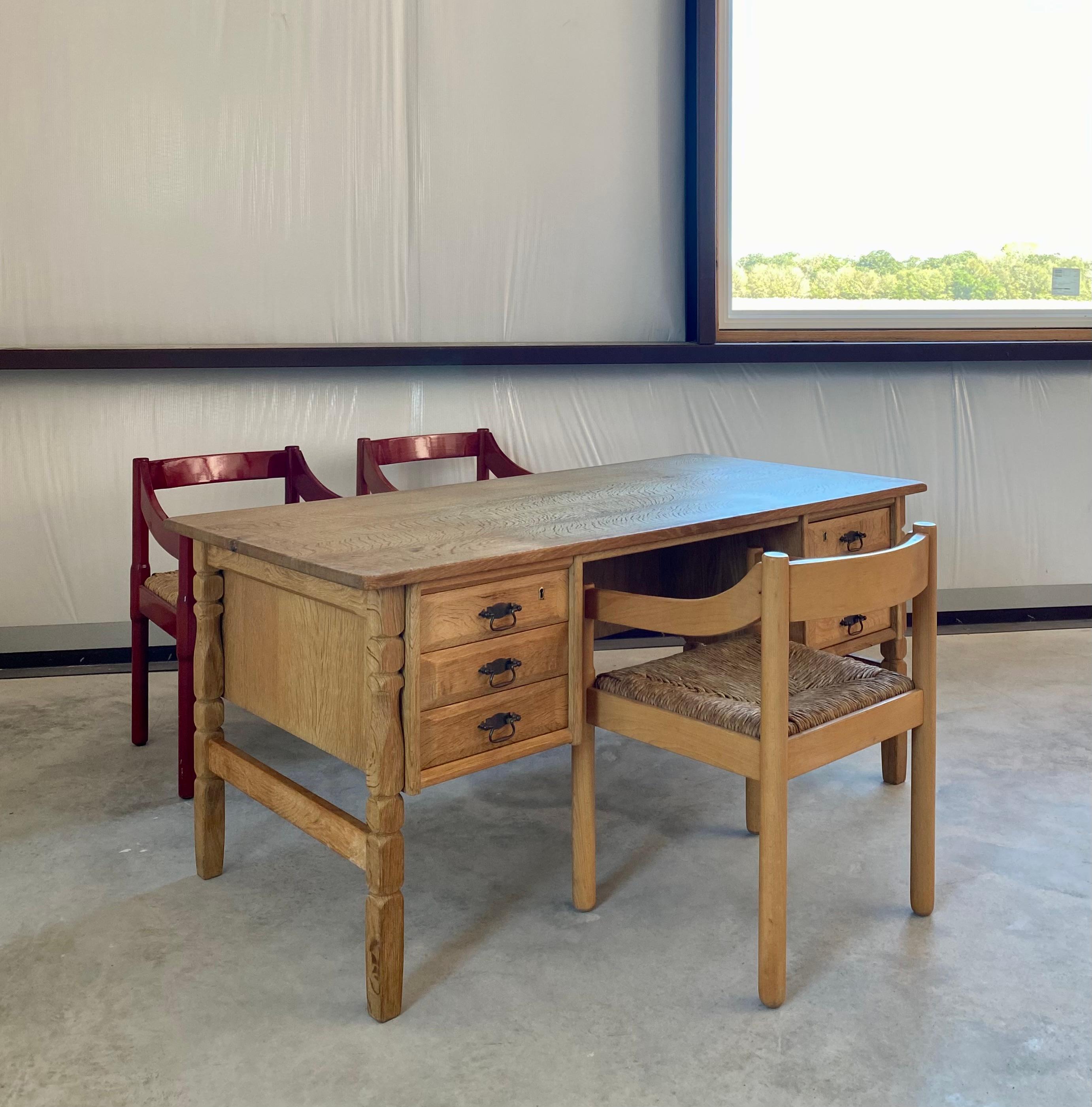 Scrivania bifacciale in stile Oak di Henning Kjaernulf in vendita 2