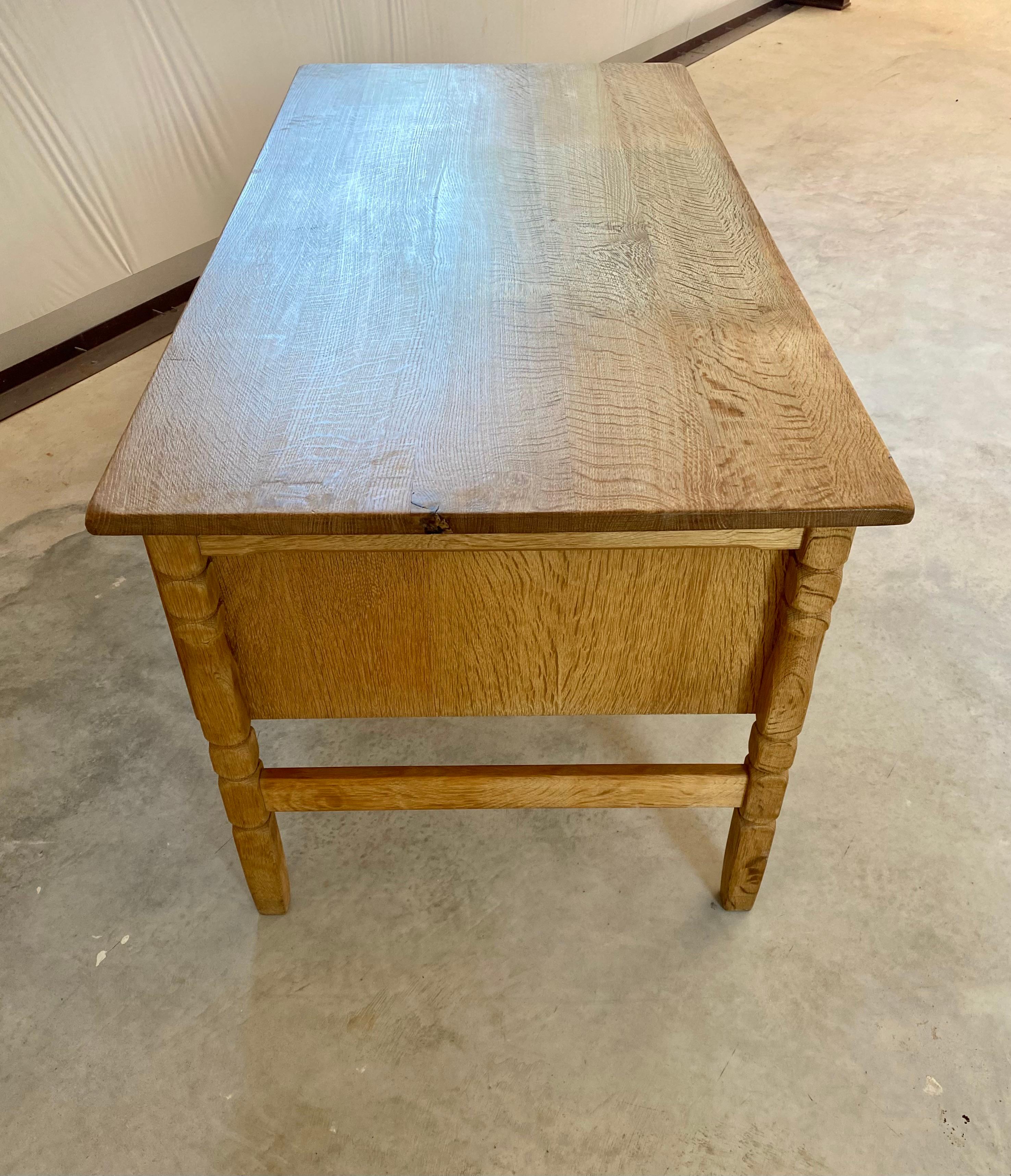 Scrivania bifacciale in stile Oak di Henning Kjaernulf in vendita 6