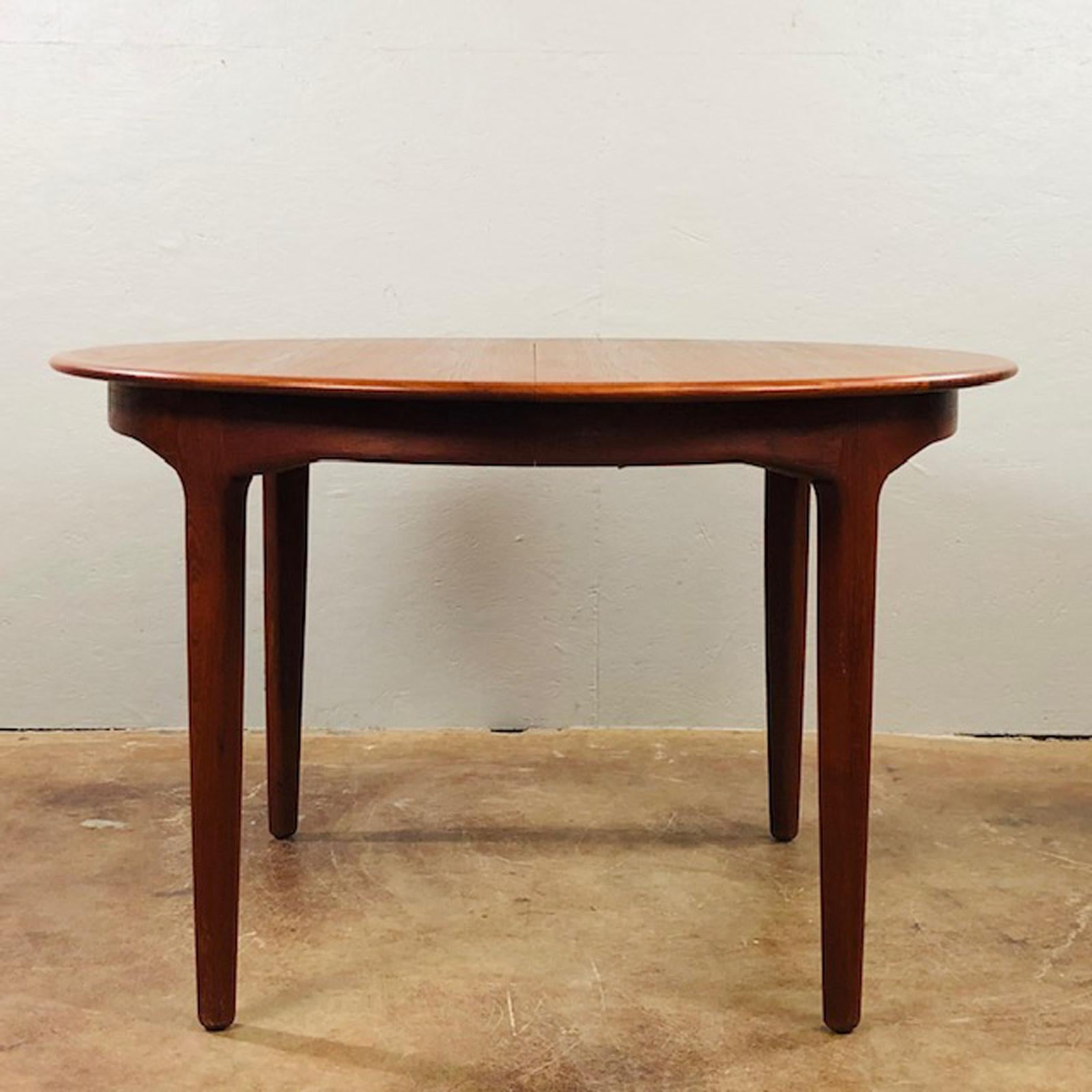 Henning Kjaernulf Teak Dining Table In Good Condition In Phoenix, AZ