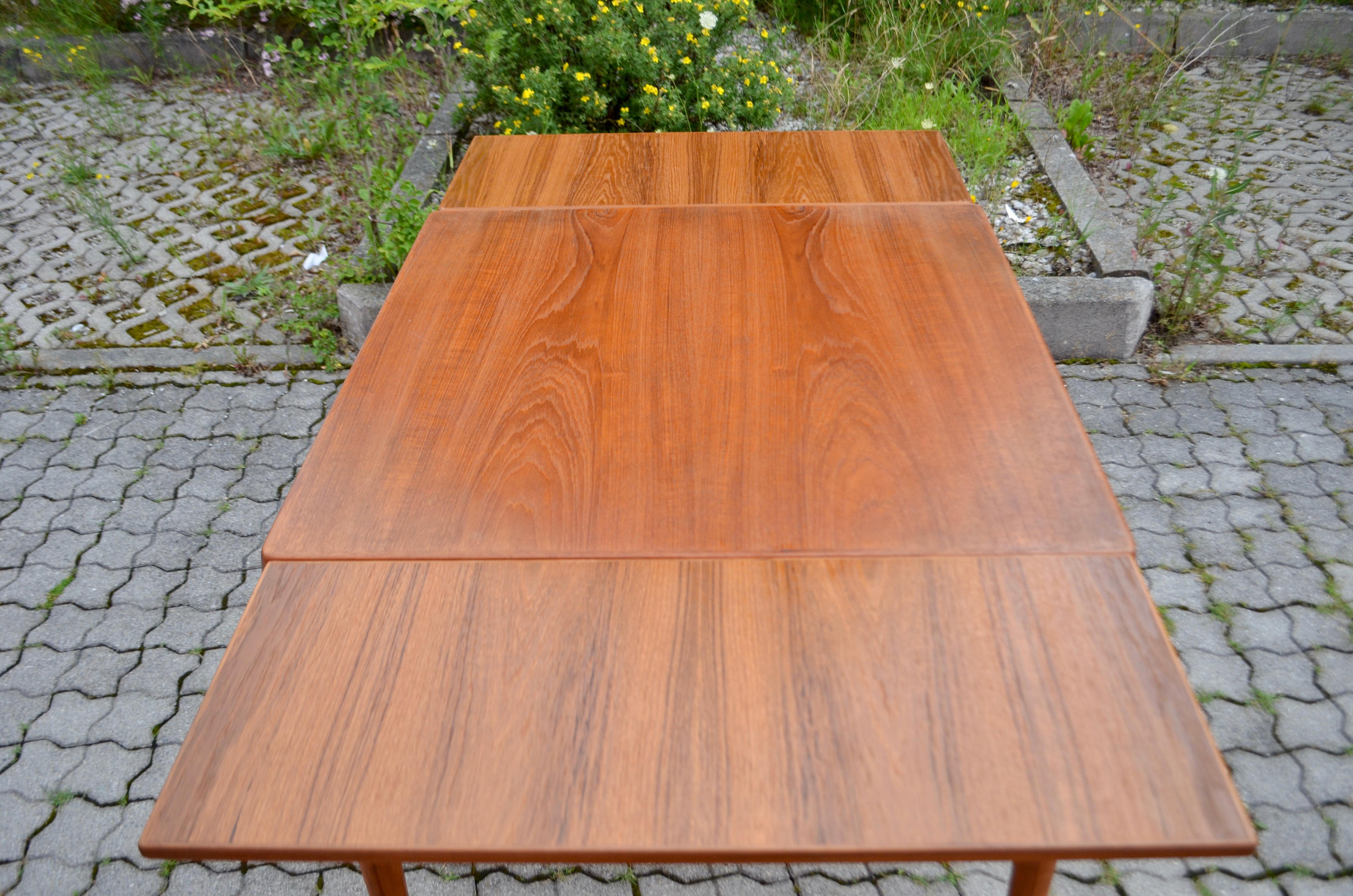 Henning Kjaernulf Teak Dining Table for Vejle Stole Moebelfabrik For Sale 3