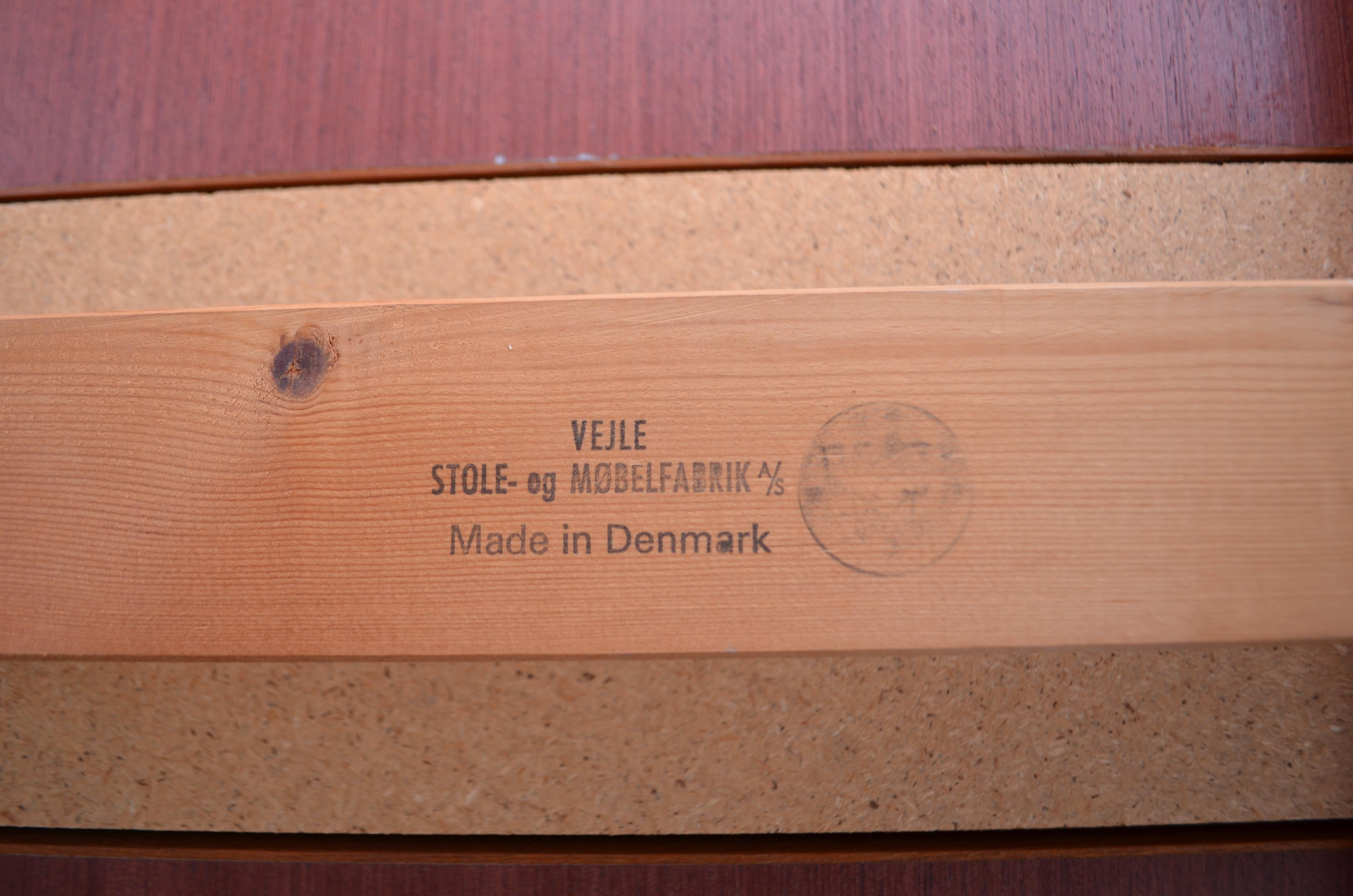 Henning Kjaernulf Teak Dining Table for Vejle Stole Moebelfabrik For Sale 11
