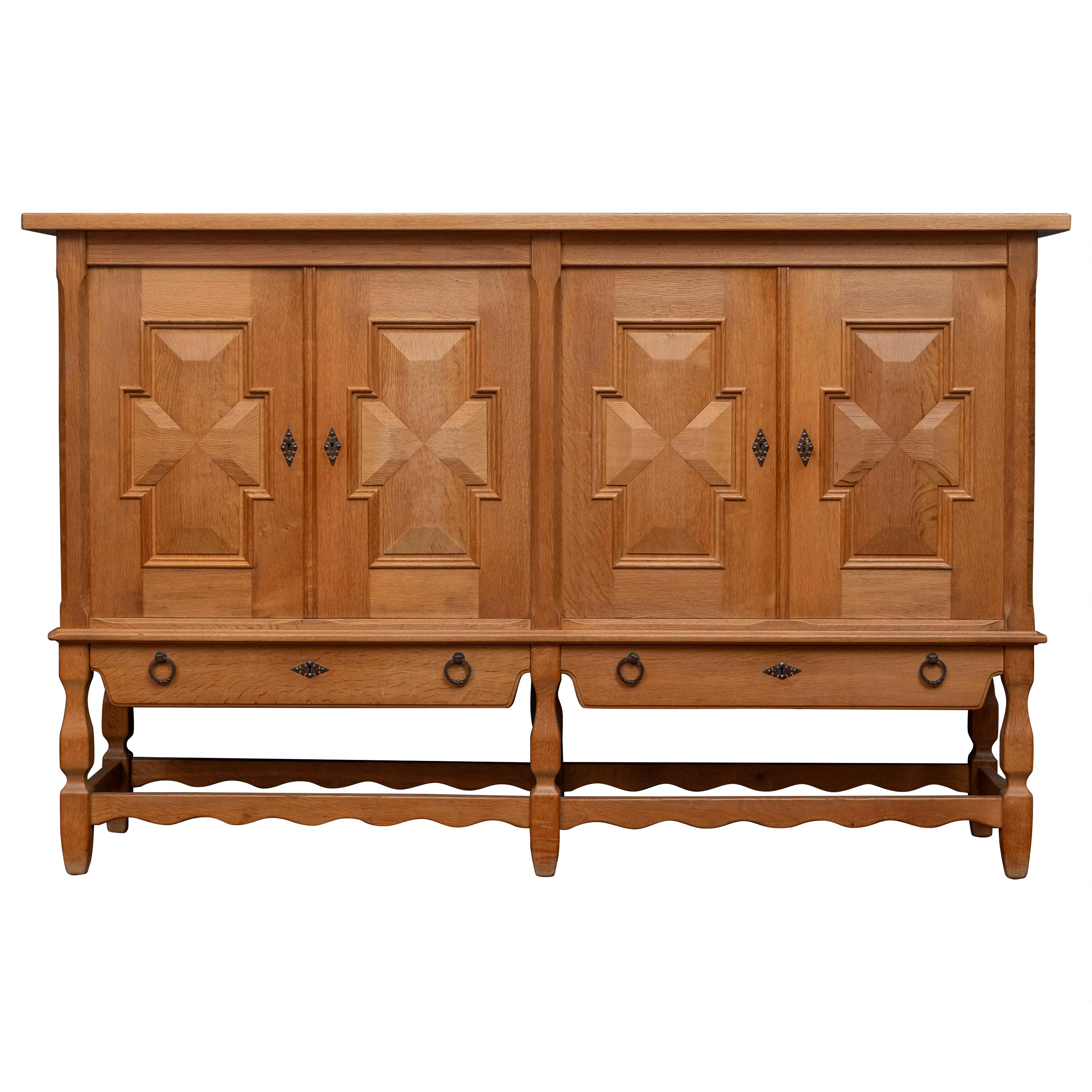 Henning Kjaerrnulf Eichenholzschrank oder Buffet