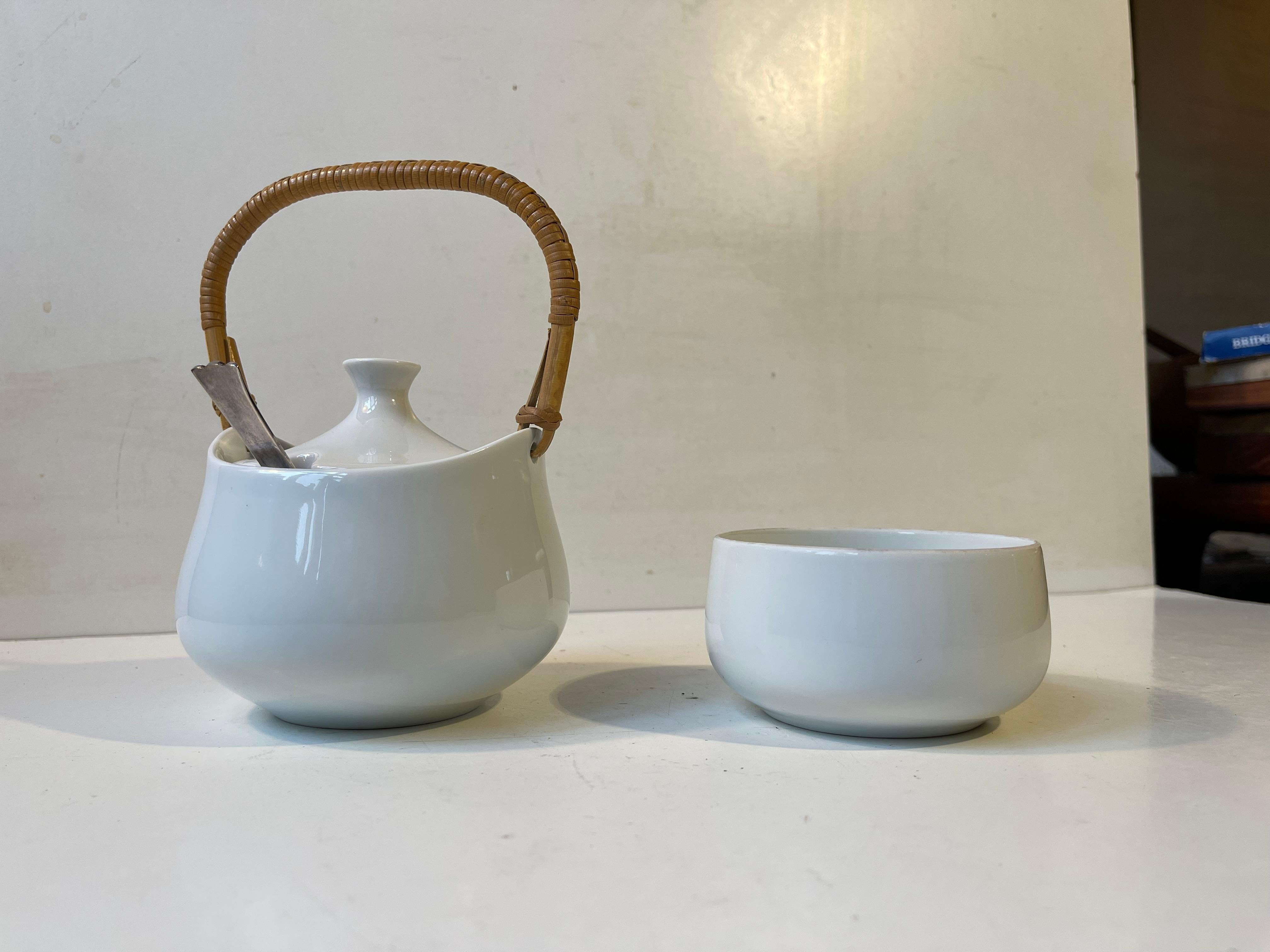Mid-Century Modern Henning Koppel 'Blue' Marmelade & Sugar Bowl in Porcelain & Bamboo For Sale