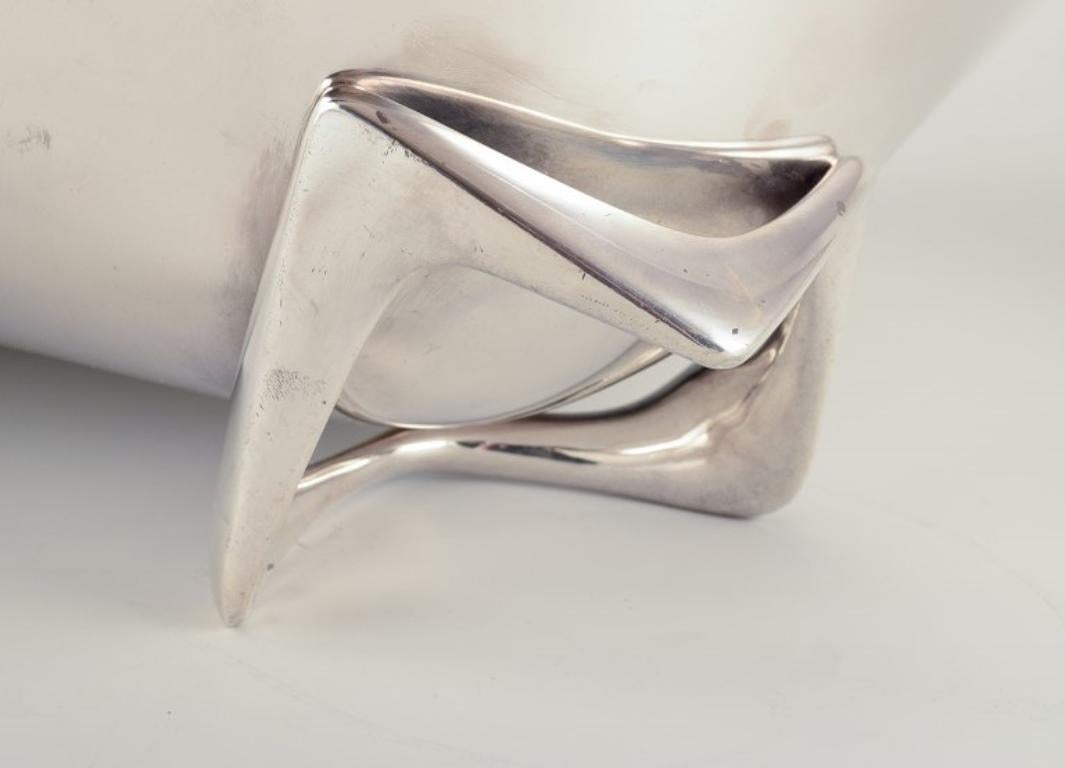 Henning Koppel para Georg Jensen. Cuenco colosal de plata de ley. Aproximadamente 1960 Danés en venta