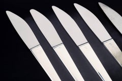 Henning Koppel for Georg Jensen. Set of six 'Caravel' dinner knives.