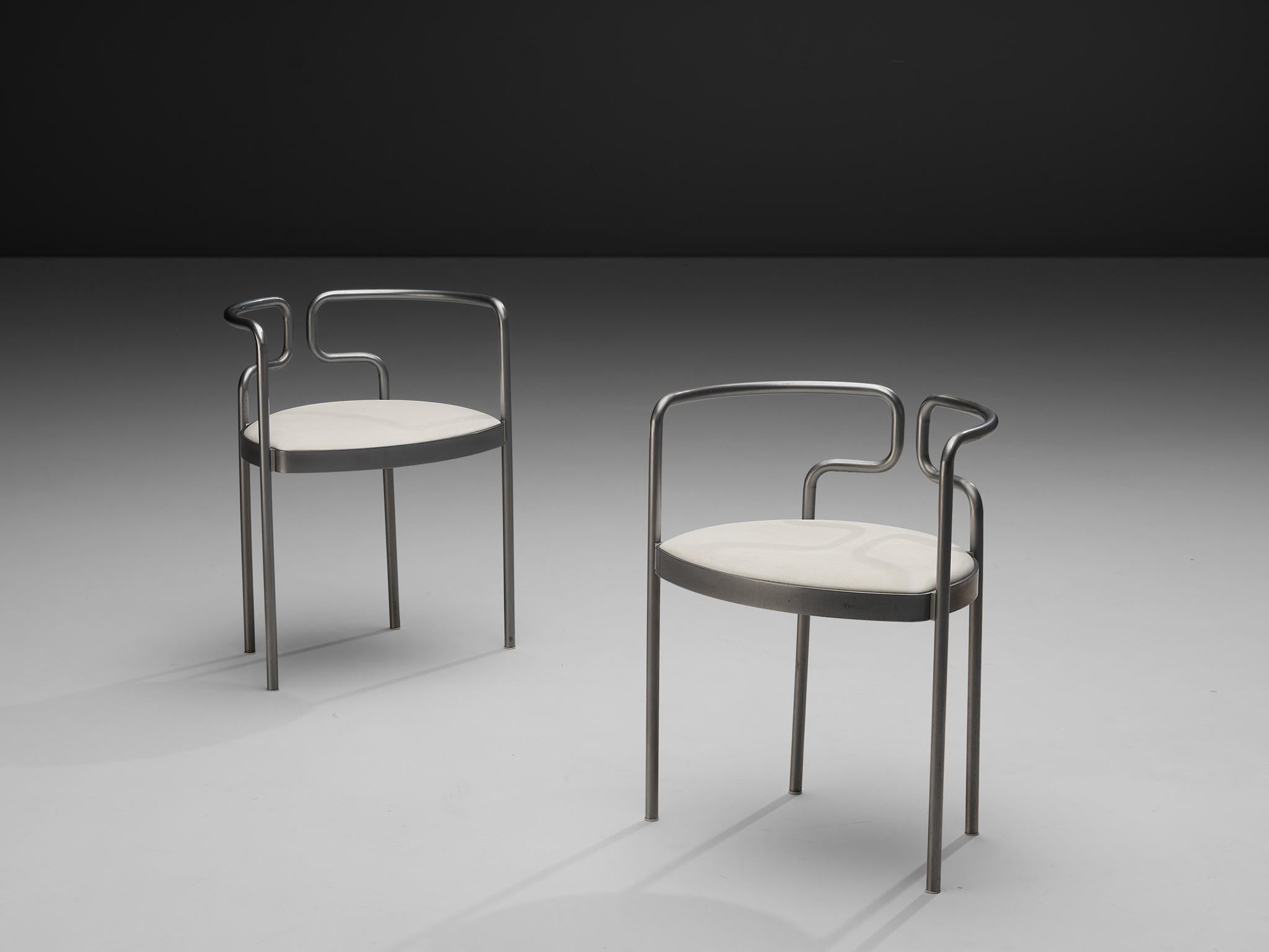 Henning Larsen for Fritz Hansen, pair of armchairs model FH 9230, tubular steel, leather, Denmark, 1967
 
Danish architect and furniture designer Henning Larsen designed the FH 9230 in 1967 for Fritz Hansen. Originally they were designed for the