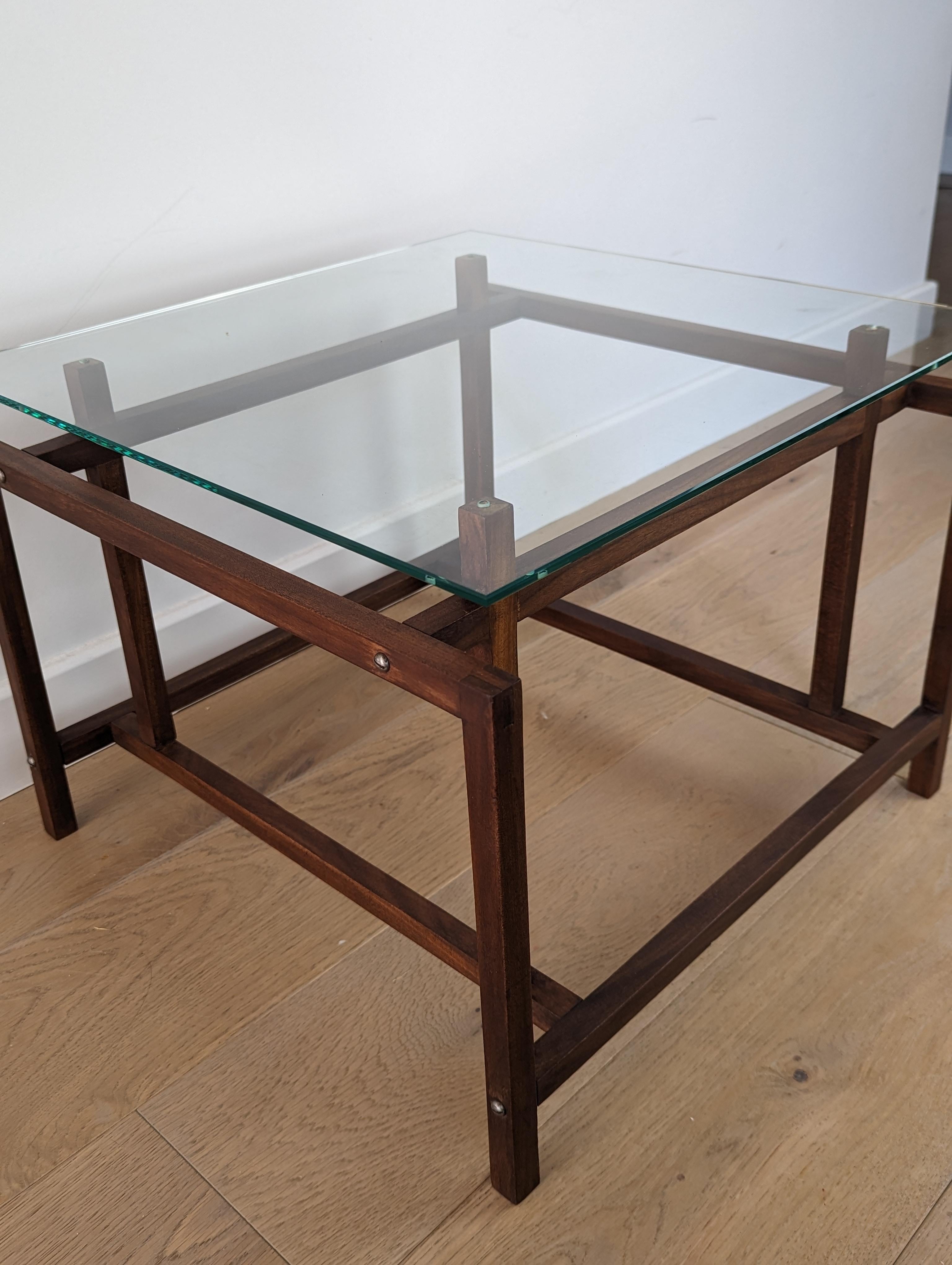 Table d'appoint en teck avec plateau en verre Henning Norgaard pour Comfort en vente 6