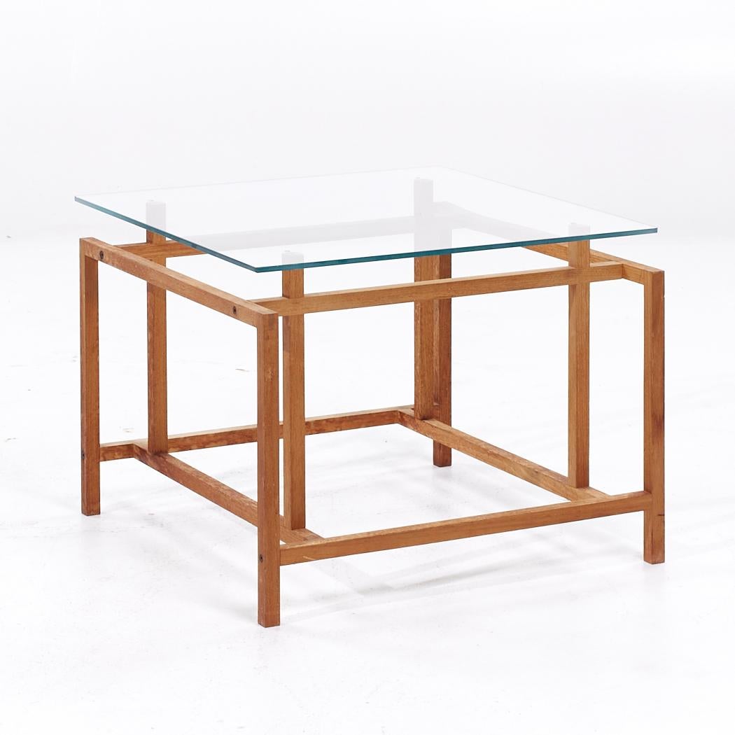 Henning Norgaard para Komfort Mobler MCM Mesas auxiliares de teca y cristal - Pareja Danés en venta