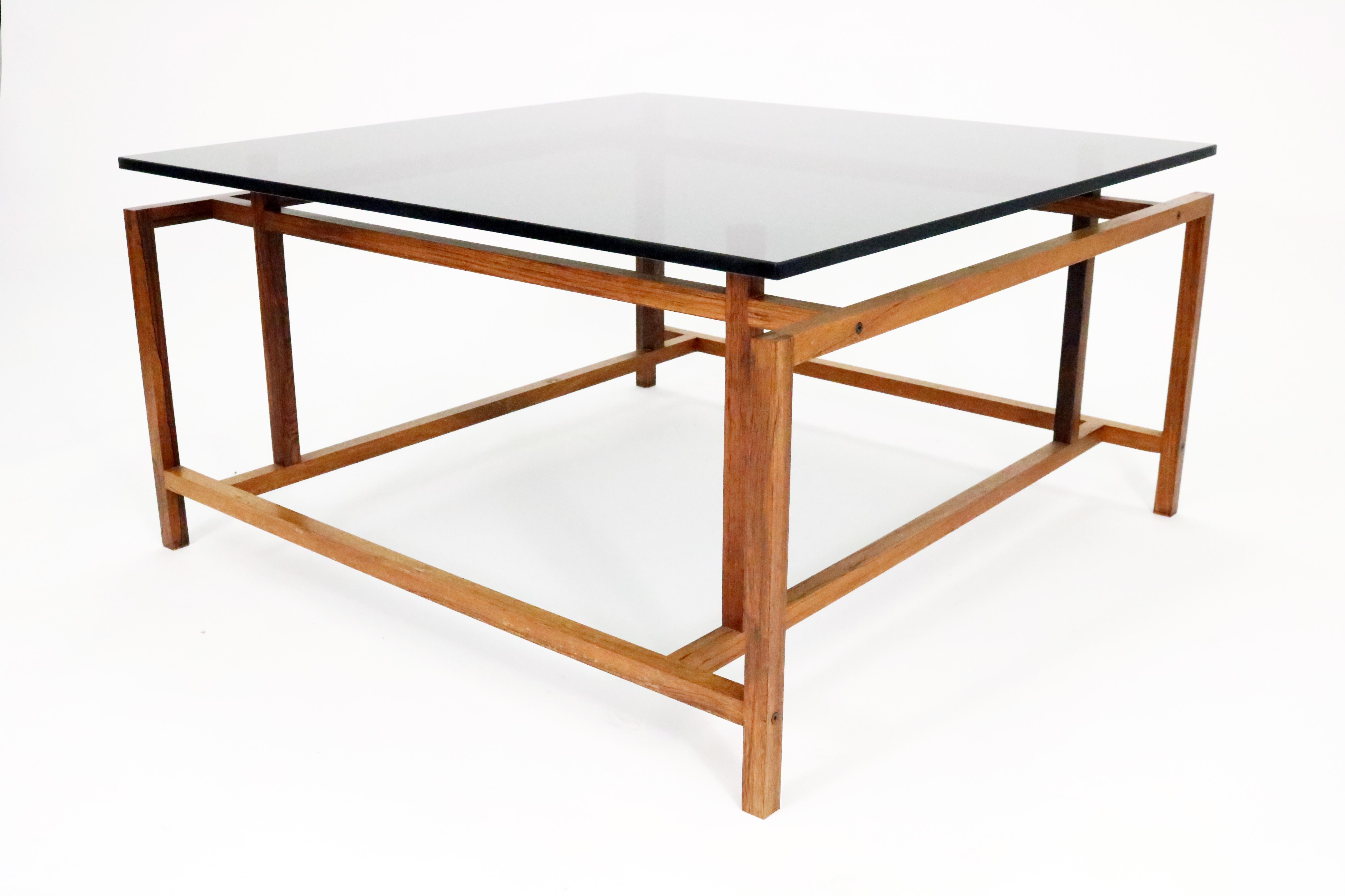Verre Henning Norgaard pour Komfort table basse en bois de rose et plateau en verre flottant en vente