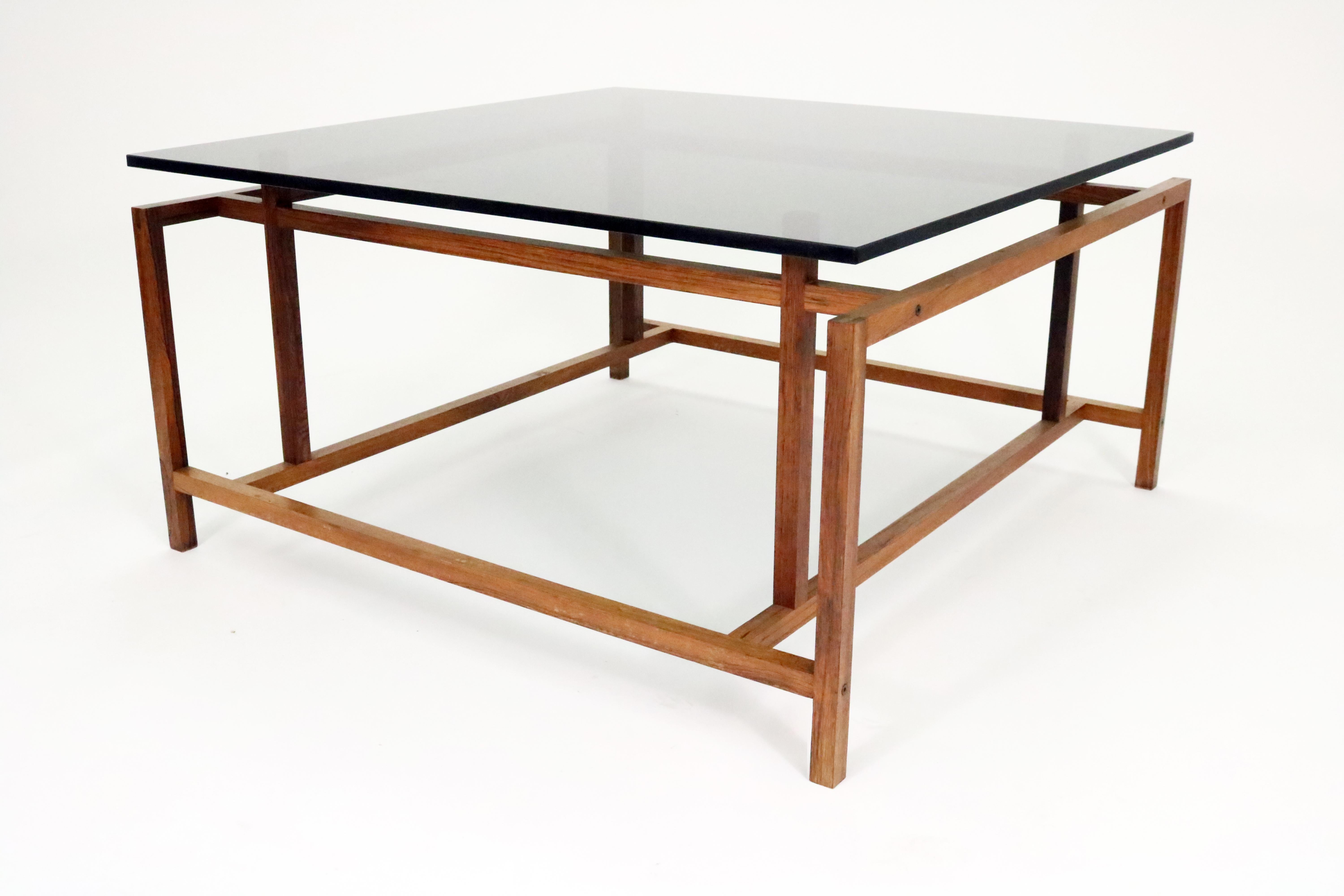 Henning Norgaard pour Komfort table basse en bois de rose et plateau en verre flottant en vente 1