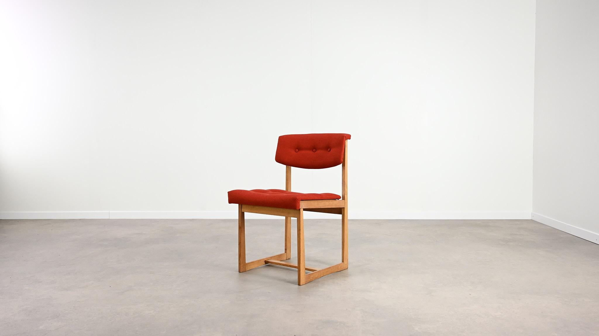 Scandinavian Modern Henning Sørensen Set of 6 Chairs Hos Dan-Ex Solid Oak Denmark Mid Century Modern For Sale