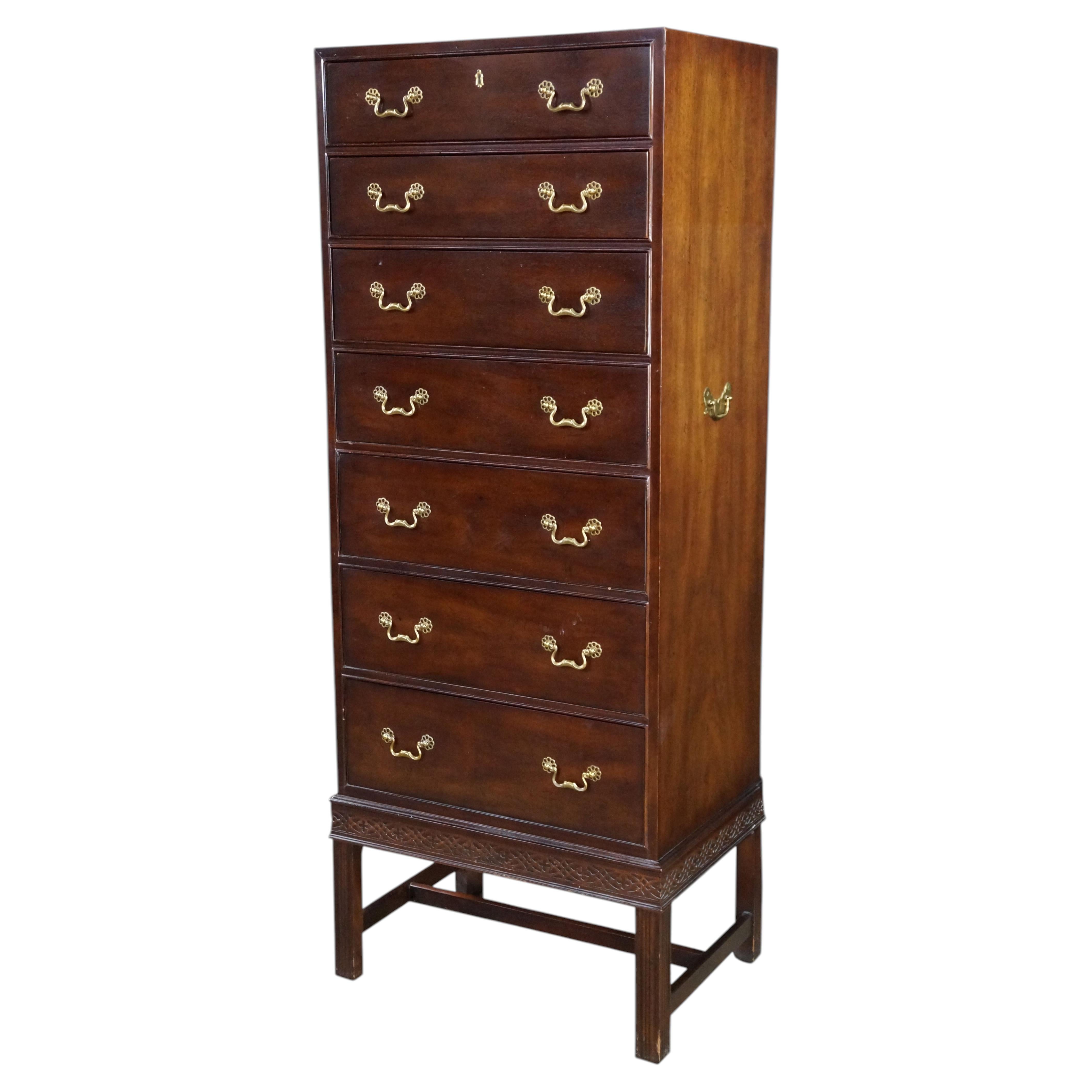 Commode à lingerie « Semainier » Henredon en acajou, style Chippendale, XVIIIe siècle, 59" en vente