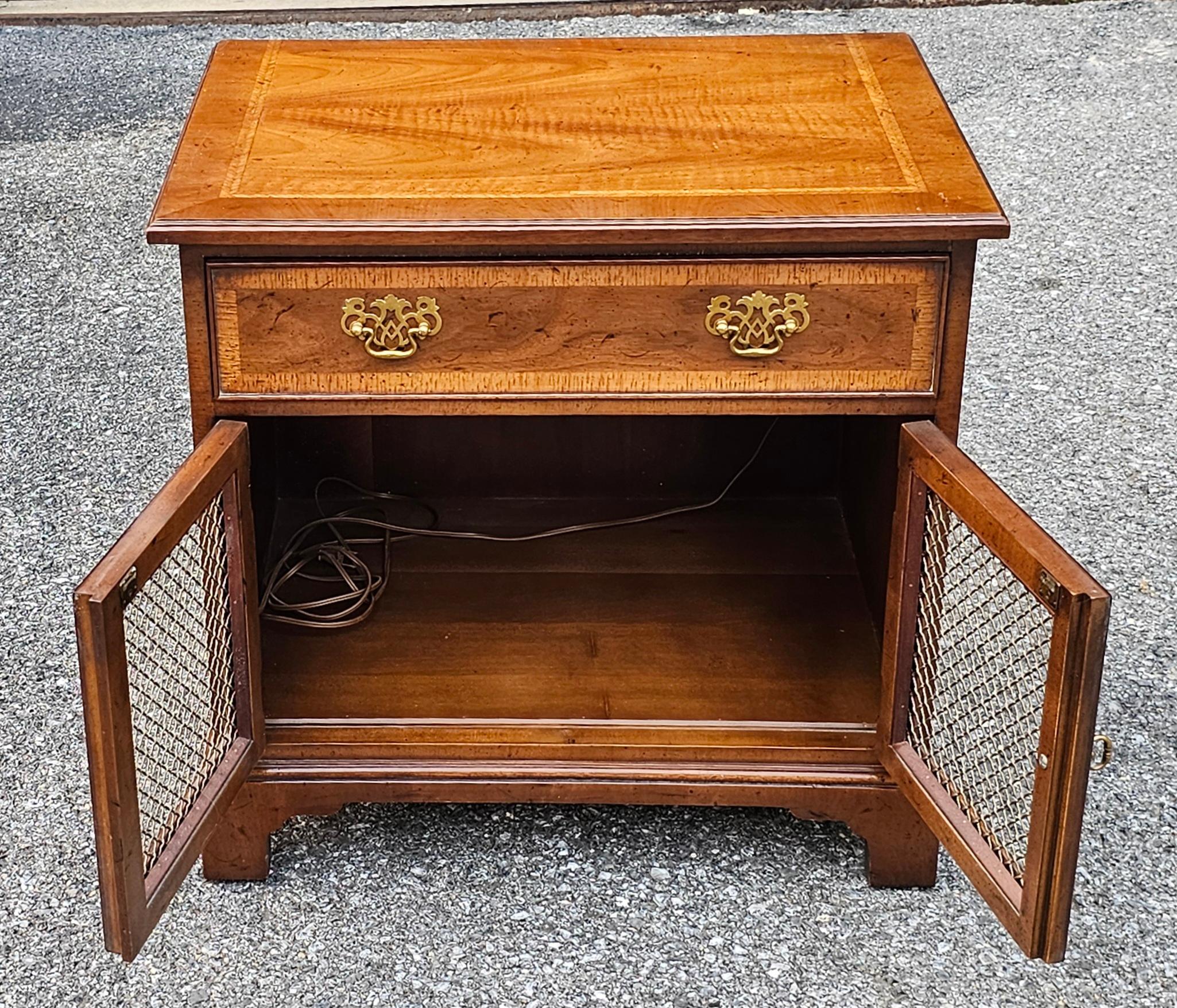 Américain Henredon 18ème siècle Portfolio Cabinet d'appoint en acajou incrusté de bois de satin en vente