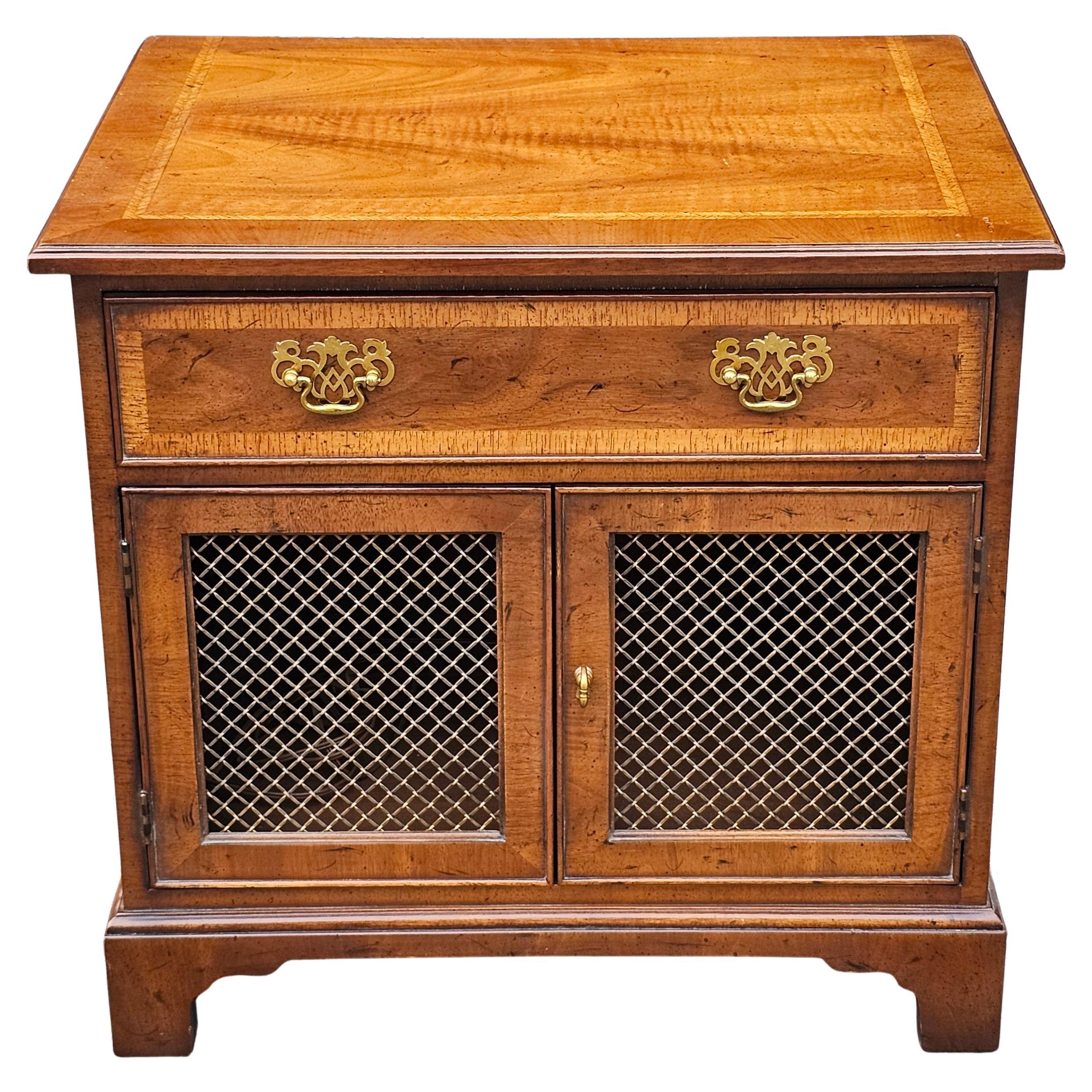 Henredon 18ème siècle Portfolio Cabinet d'appoint en acajou incrusté de bois de satin en vente