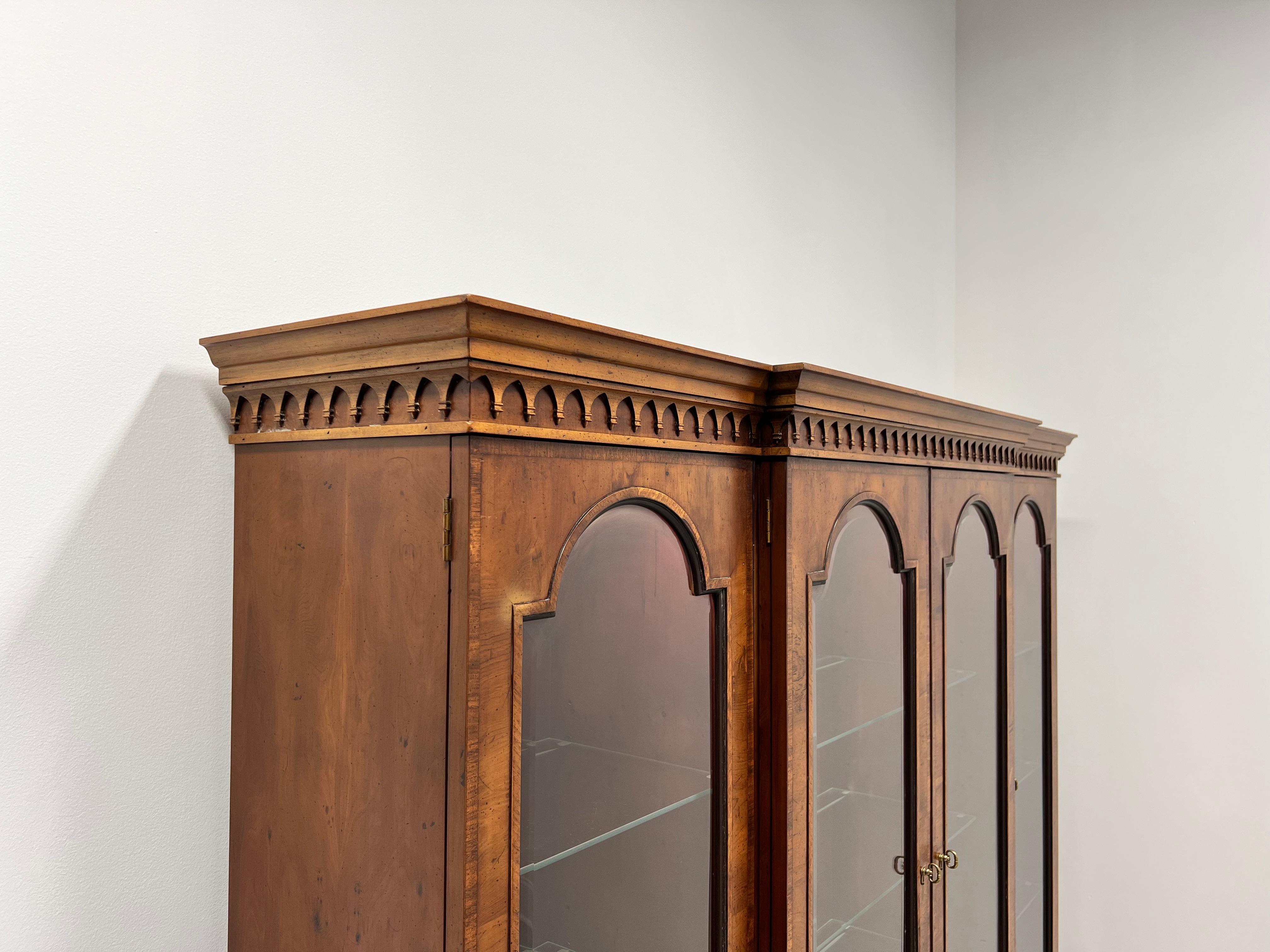 20th Century HENREDON 18th Century Portfolio Yew Wood Breakfront Bookcase China Cabinet For Sale