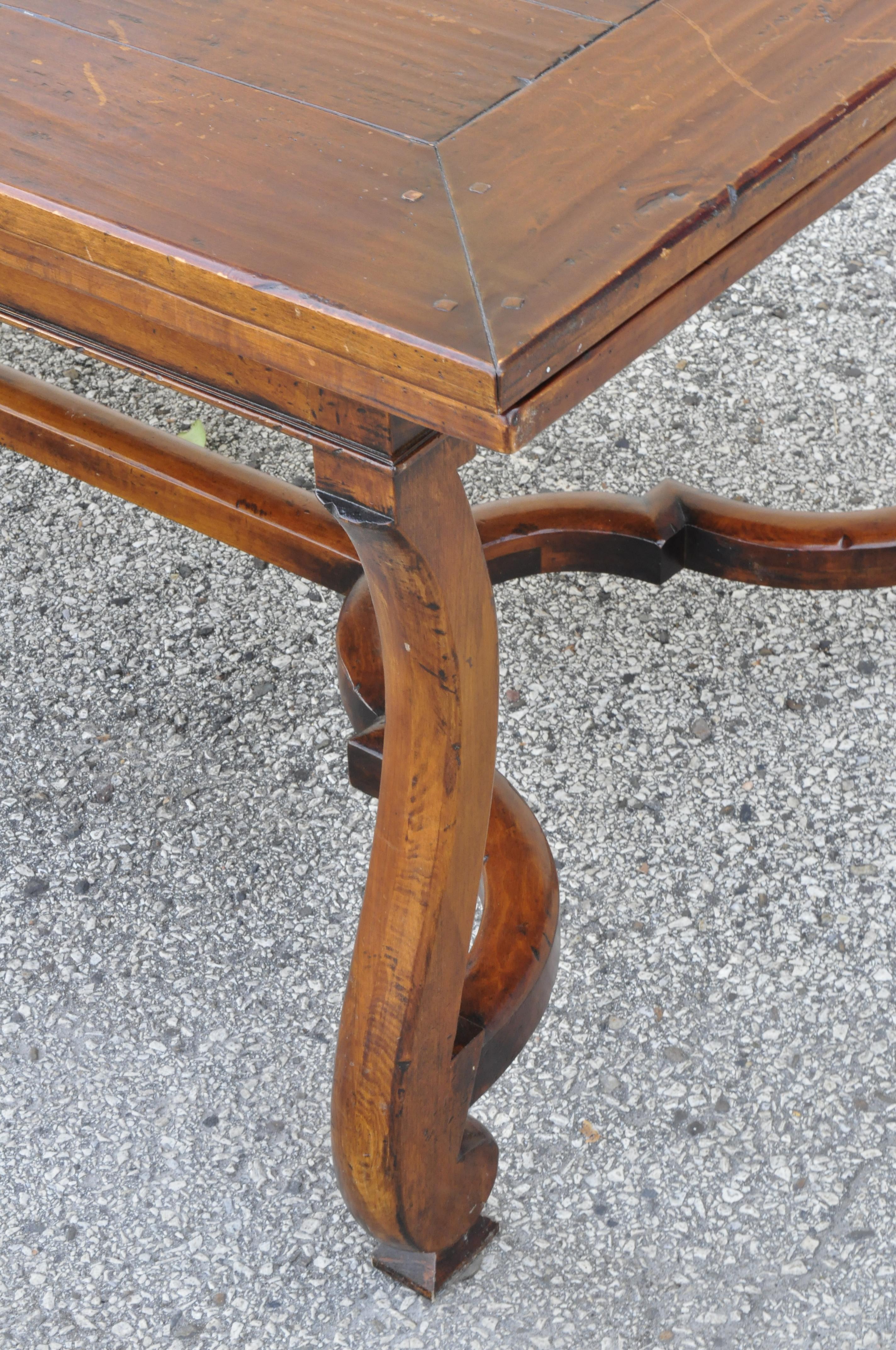20th Century Henredon Acquisitions Collections Orleans Draw Leaf Dining Room Table