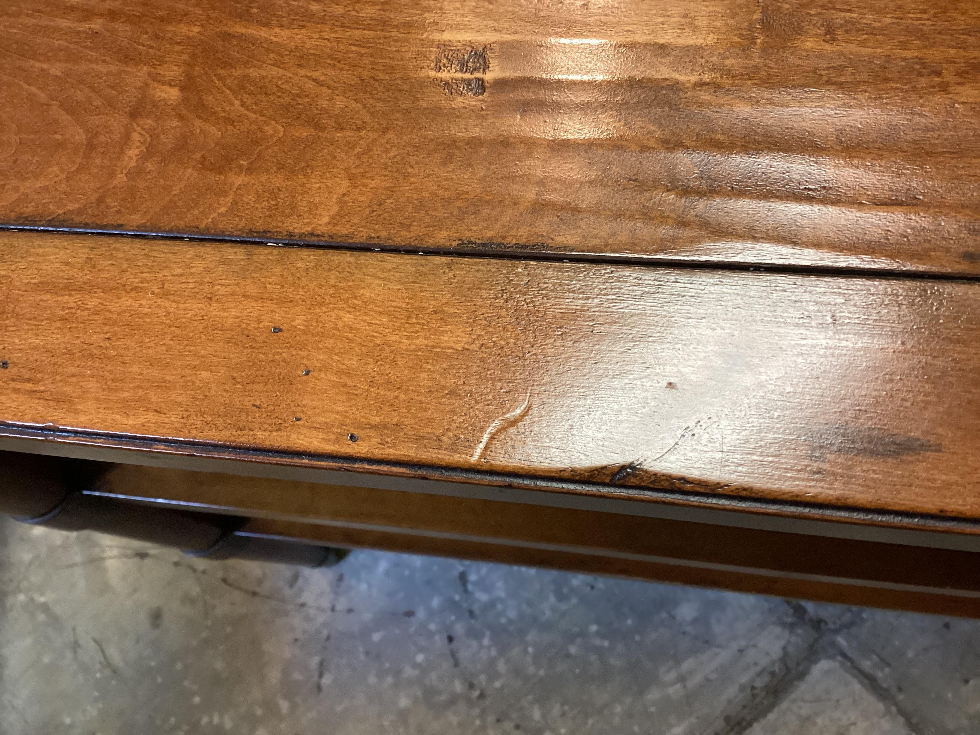 Henredon Aquisitions Side Table For Sale 5