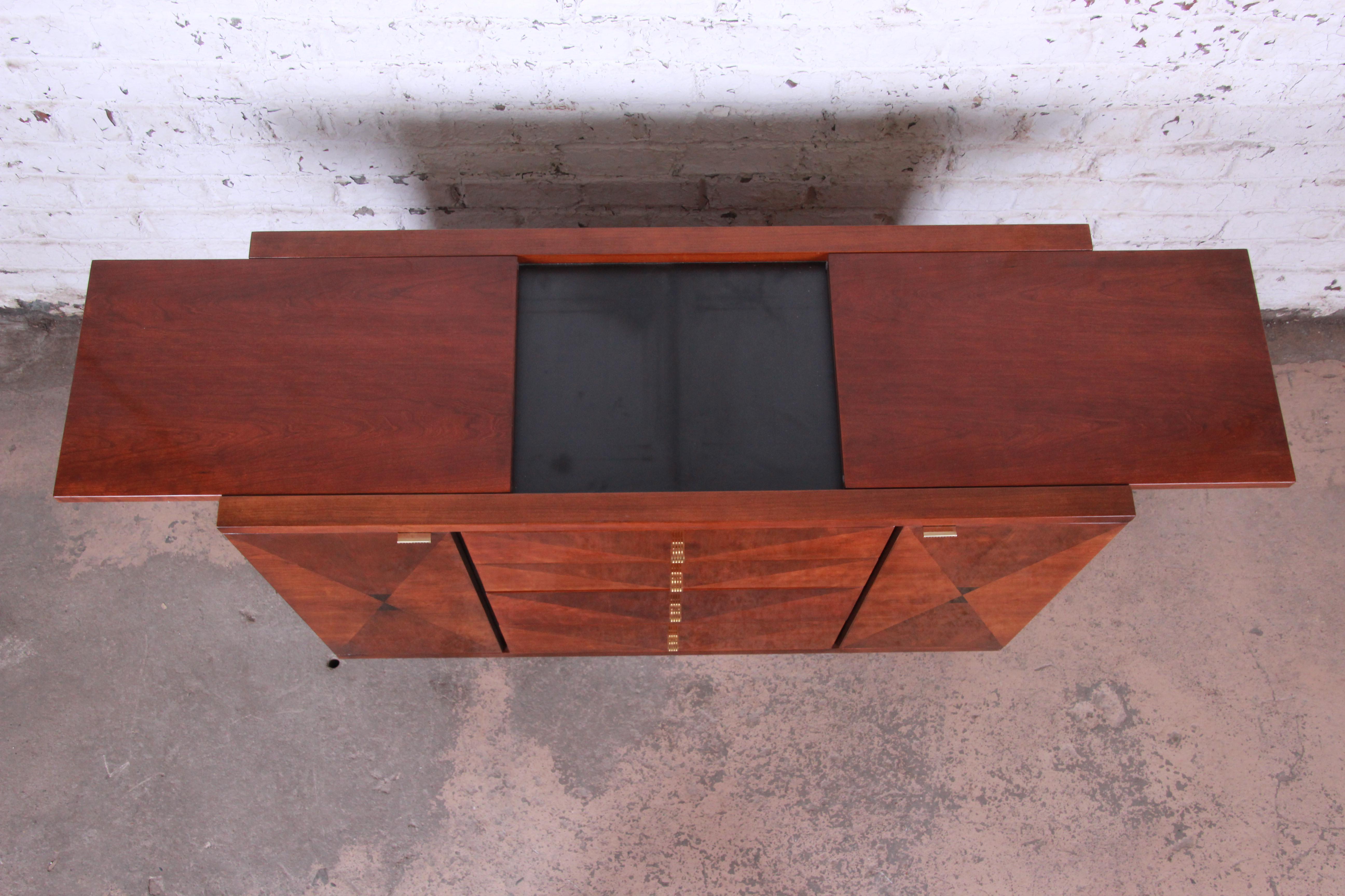 Henredon Art Deco Mahogany and Rosewood Bar Cart Buffet Server In Good Condition In South Bend, IN