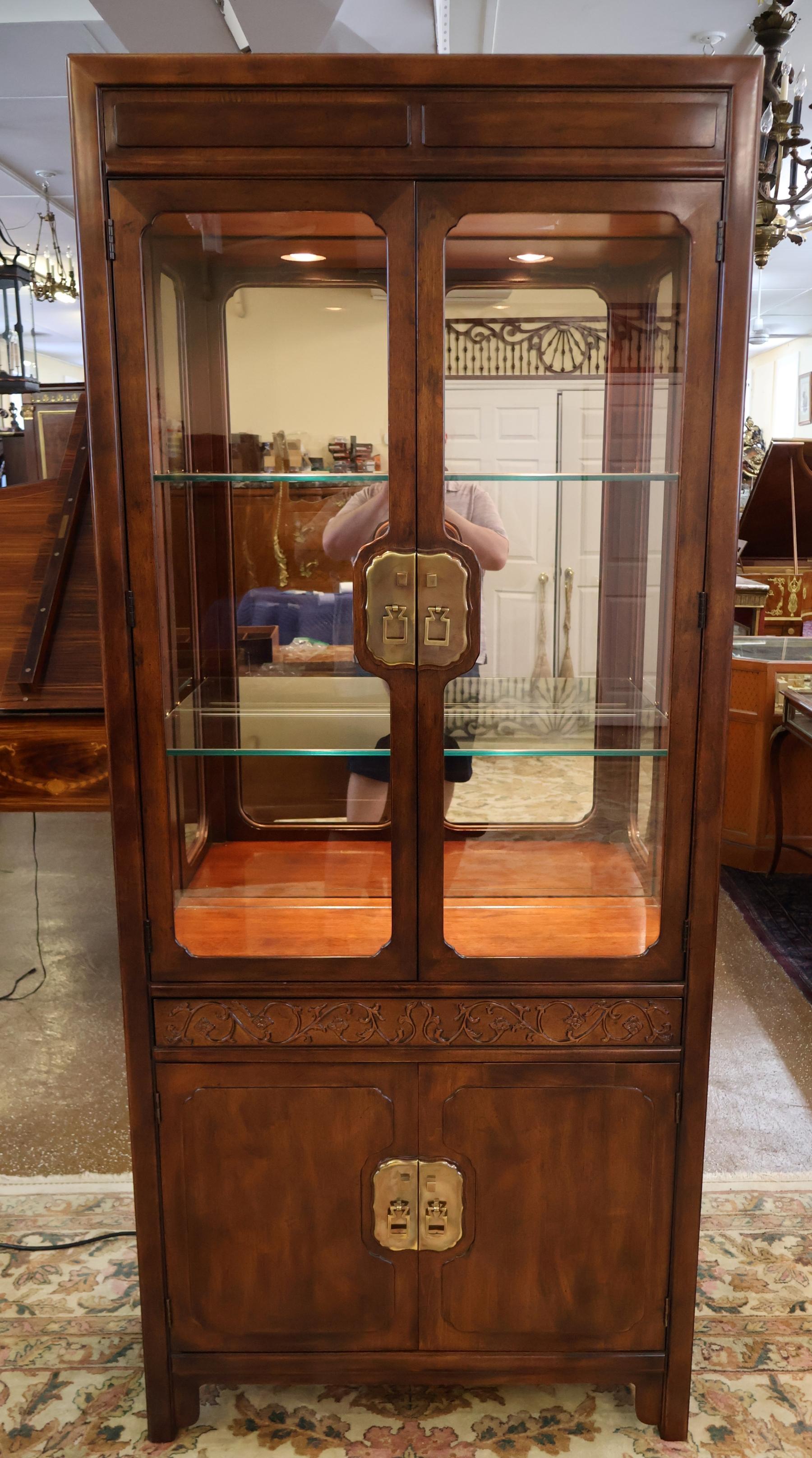 Henredon Asian Style Folio 16 Display Case Curio China Cabinet For Sale 7