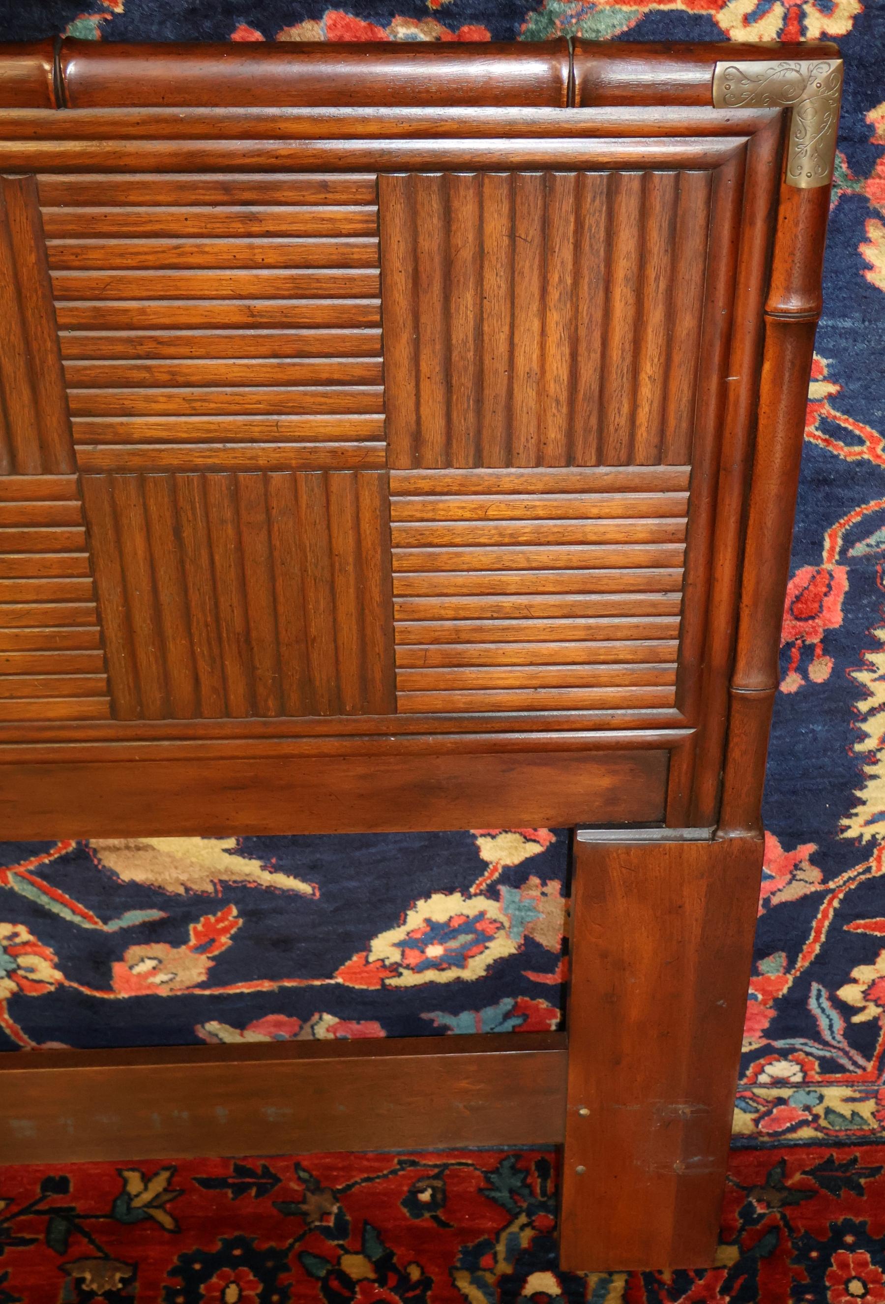 Cabecero de bambú sintético Henredon Asian Tansu Style Queen Size en venta 1