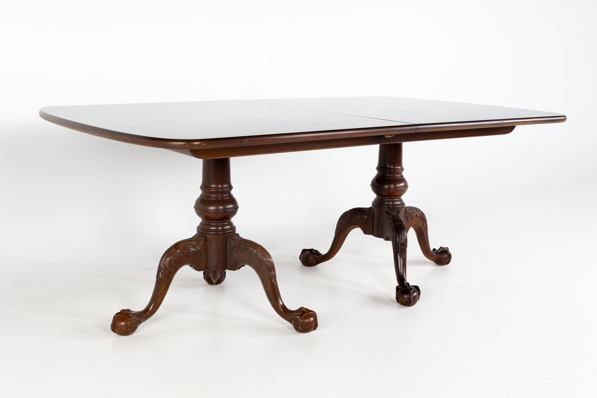 Henredon aston court mahogany dining table with 2 leaves

This table measures: 76 wide x 46 deep x 30 high, with a chair clearance of 28 inches. Measurements for the leaves are pending at this time.

This piece is in great vintage condition with
