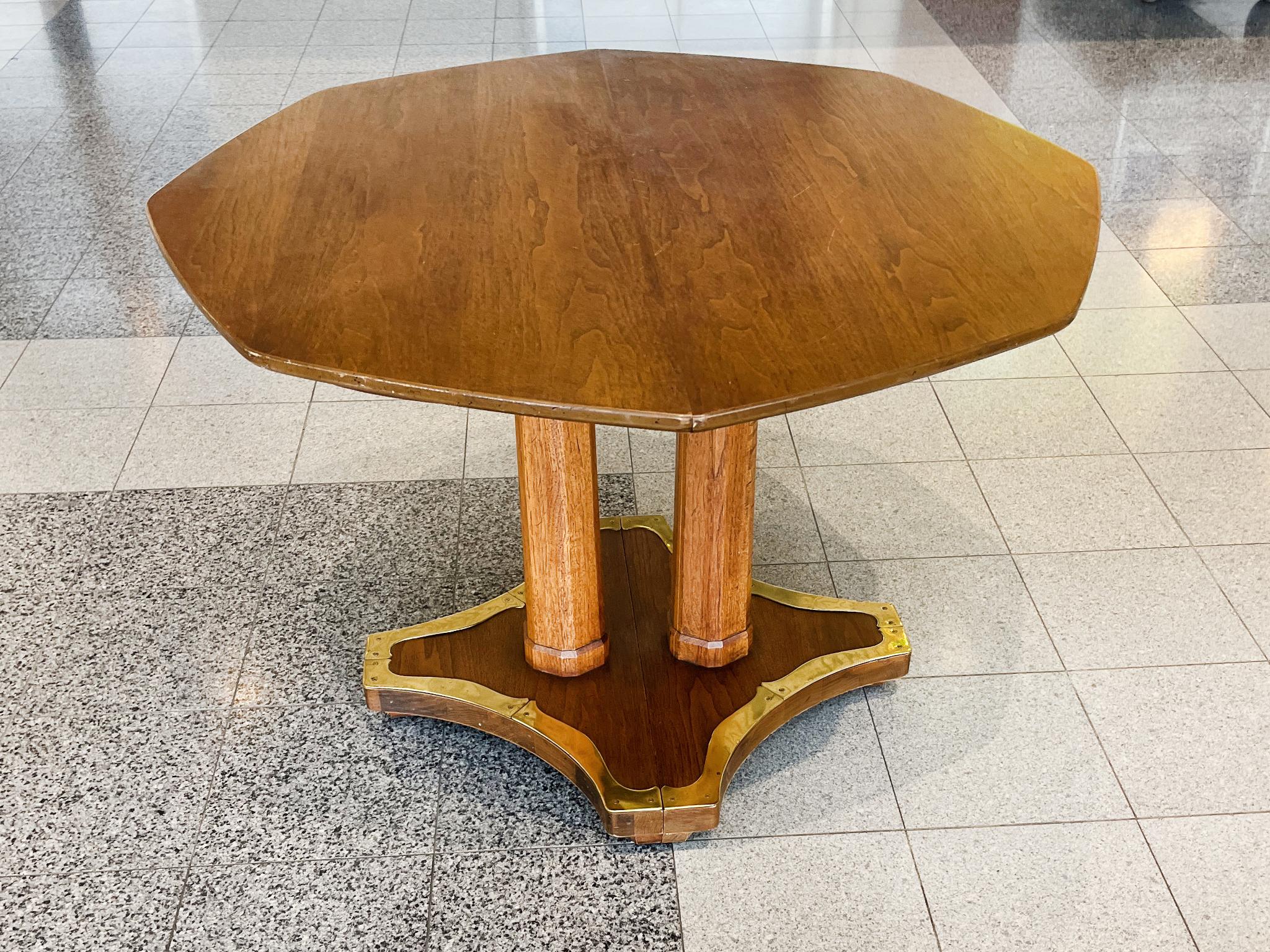 American Henredon Biedermeier-Style Extending Dining Table For Sale