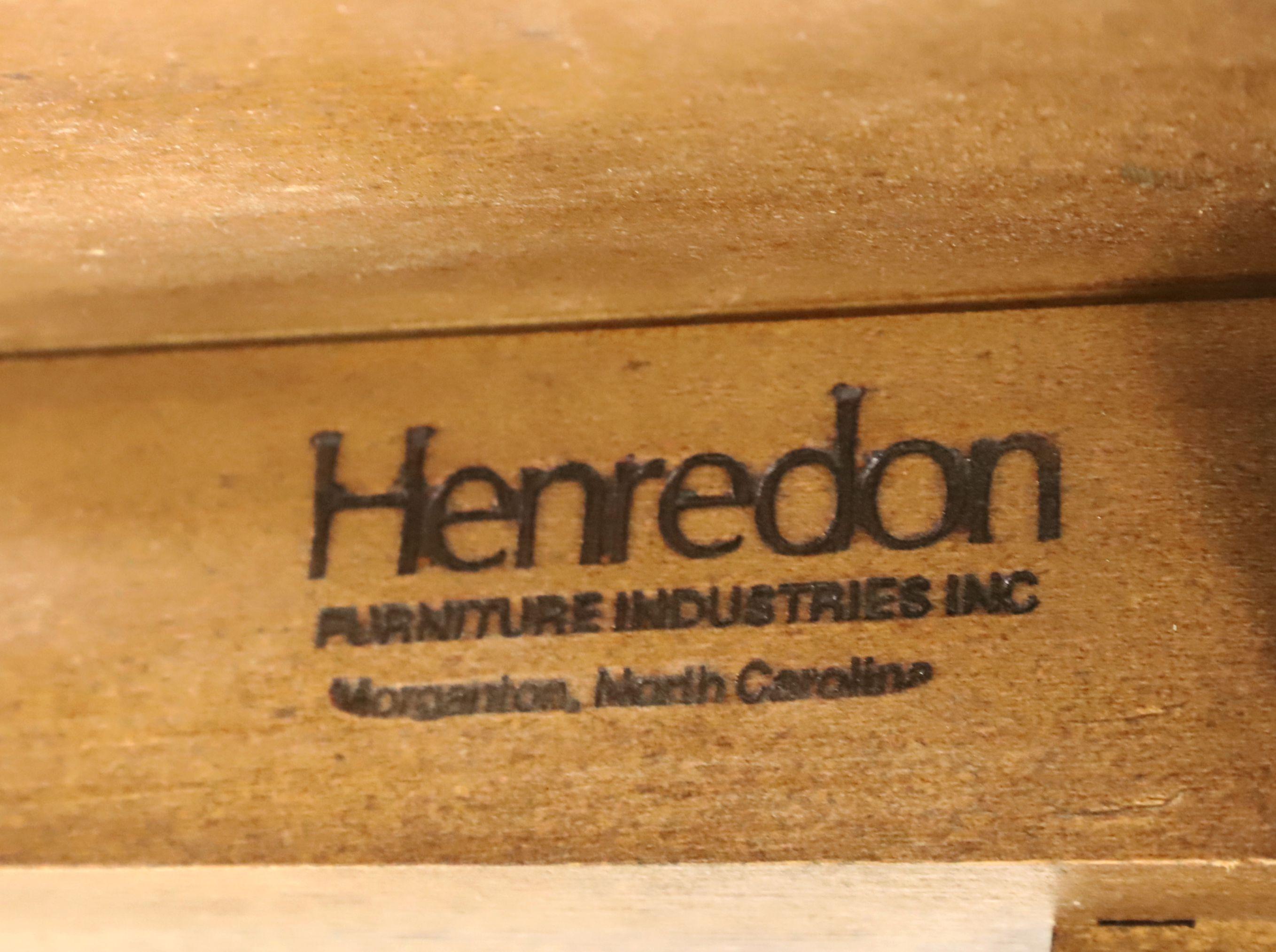 HENREDON Burl Oak French Influenced Square Side Table 2