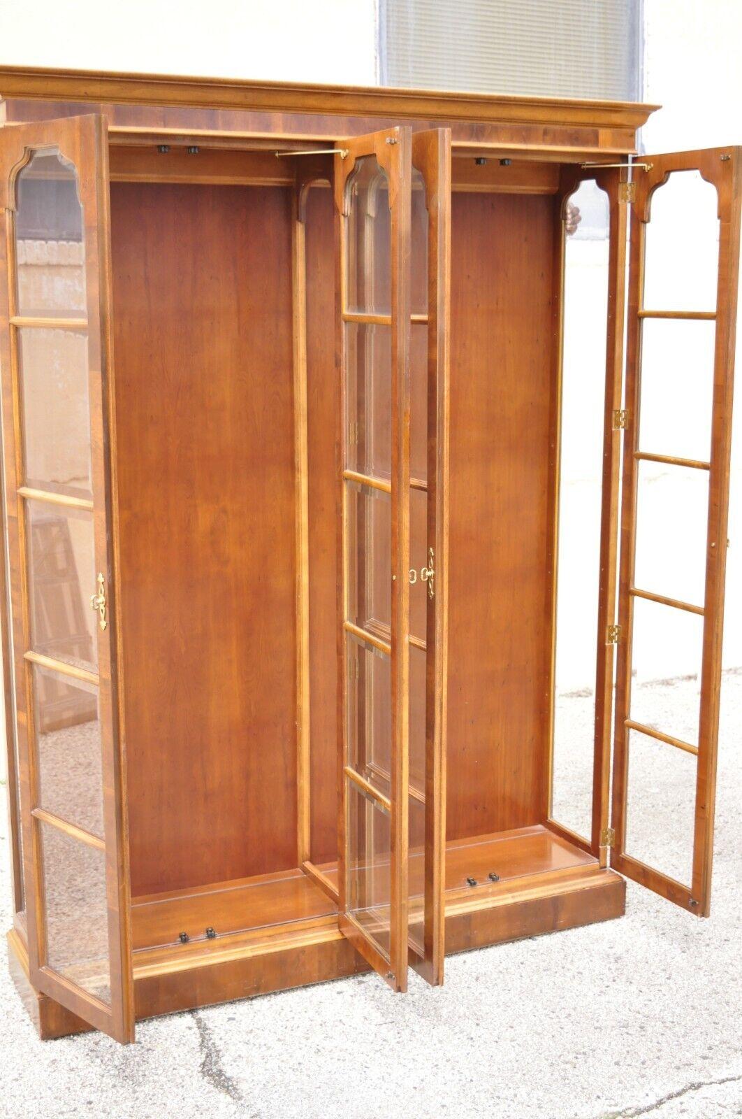 Glass Henredon Burl Wood Double China Cabinet Display Cabinet Lighted Curio