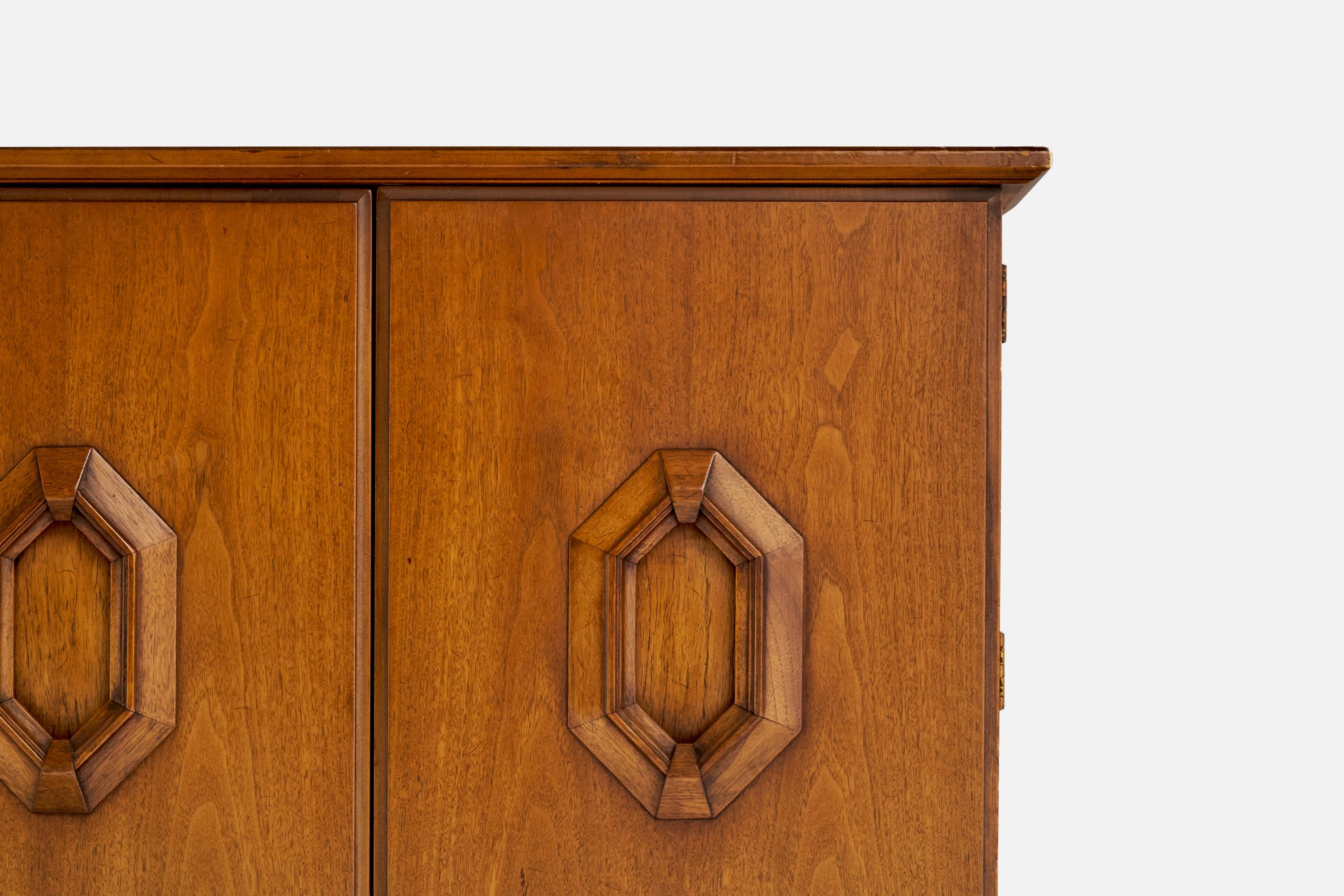 Henredon, Cabinet, Walnut, USA, 1950s In Good Condition For Sale In High Point, NC