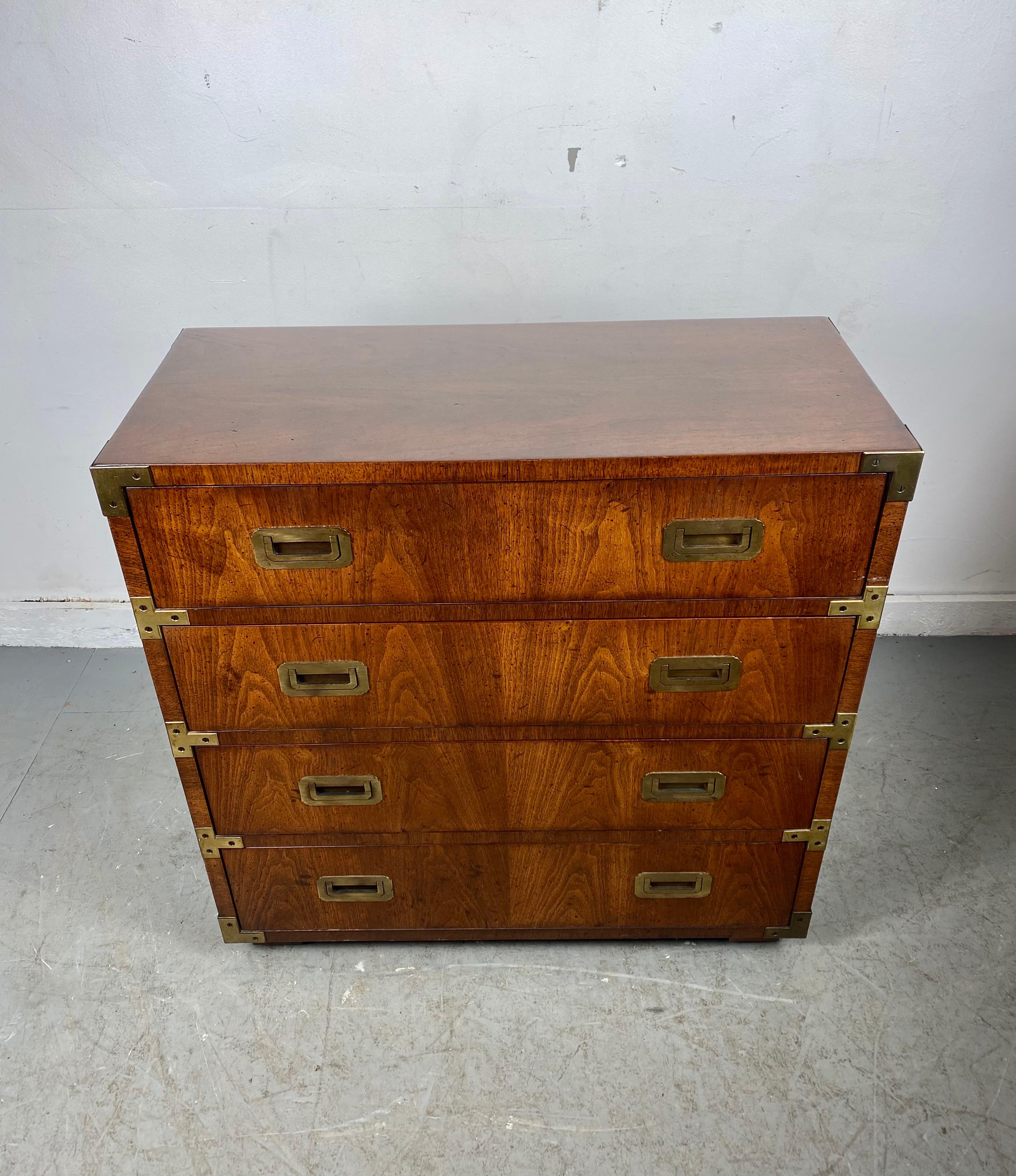 Henredon Campaign Style 4-Drawer Chest, Richly Grained Book Match Walnut In Good Condition In Buffalo, NY
