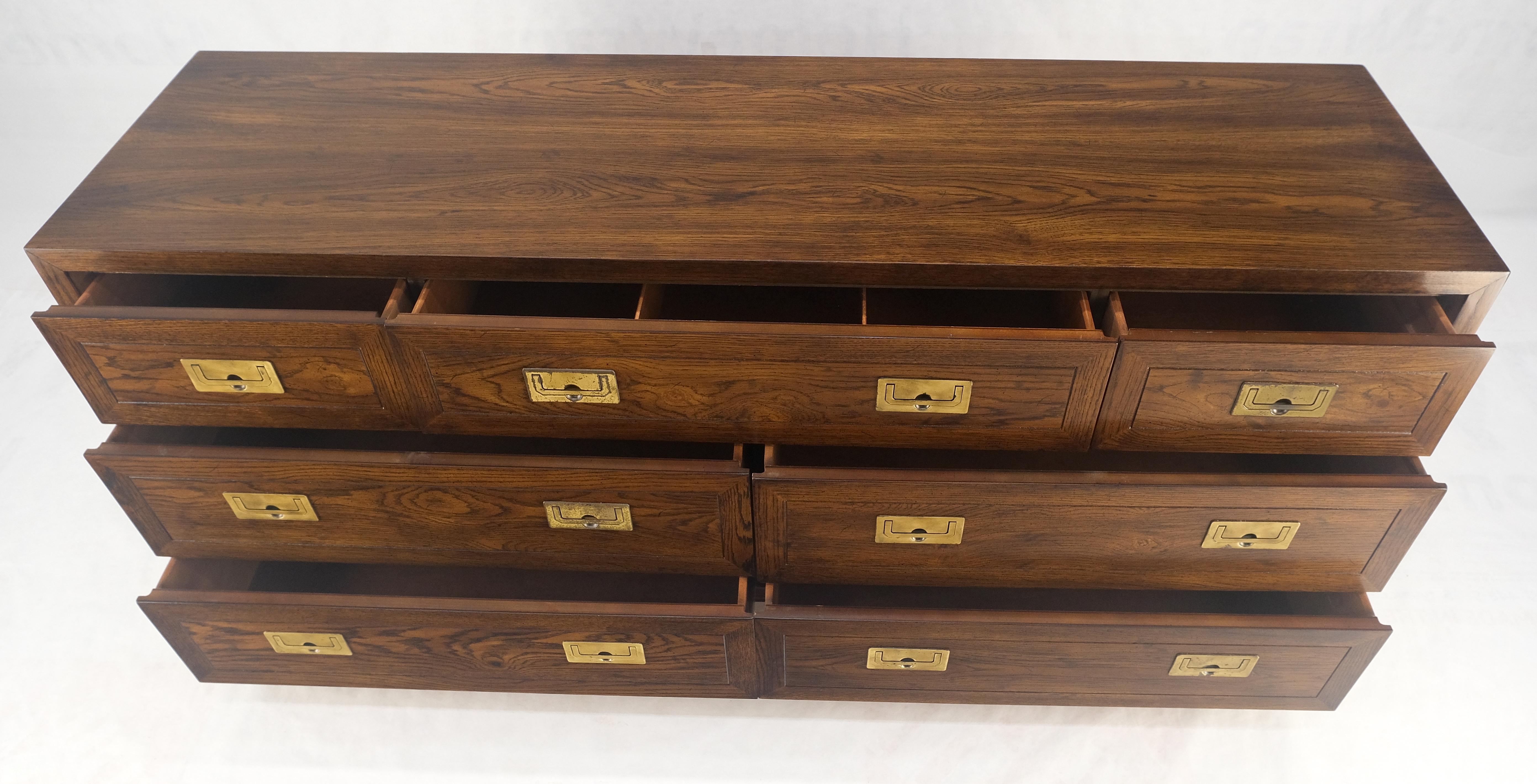 Henredon Campaigner Style 7 Schubladen Compact 64