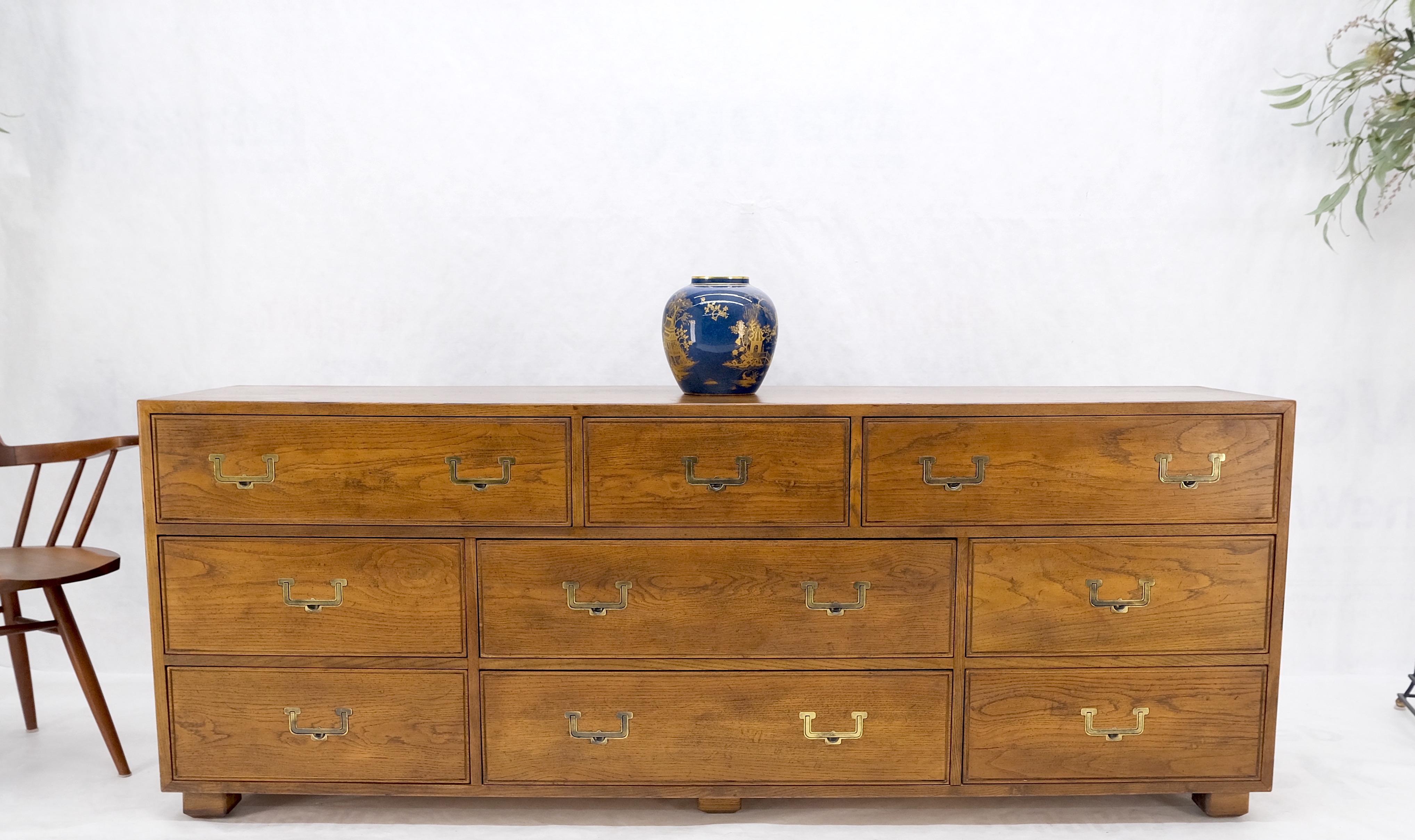 Henredon Campaign Style 9 Drawers Brass Drop Pulls Long Dresser Credenza Mint! For Sale 1