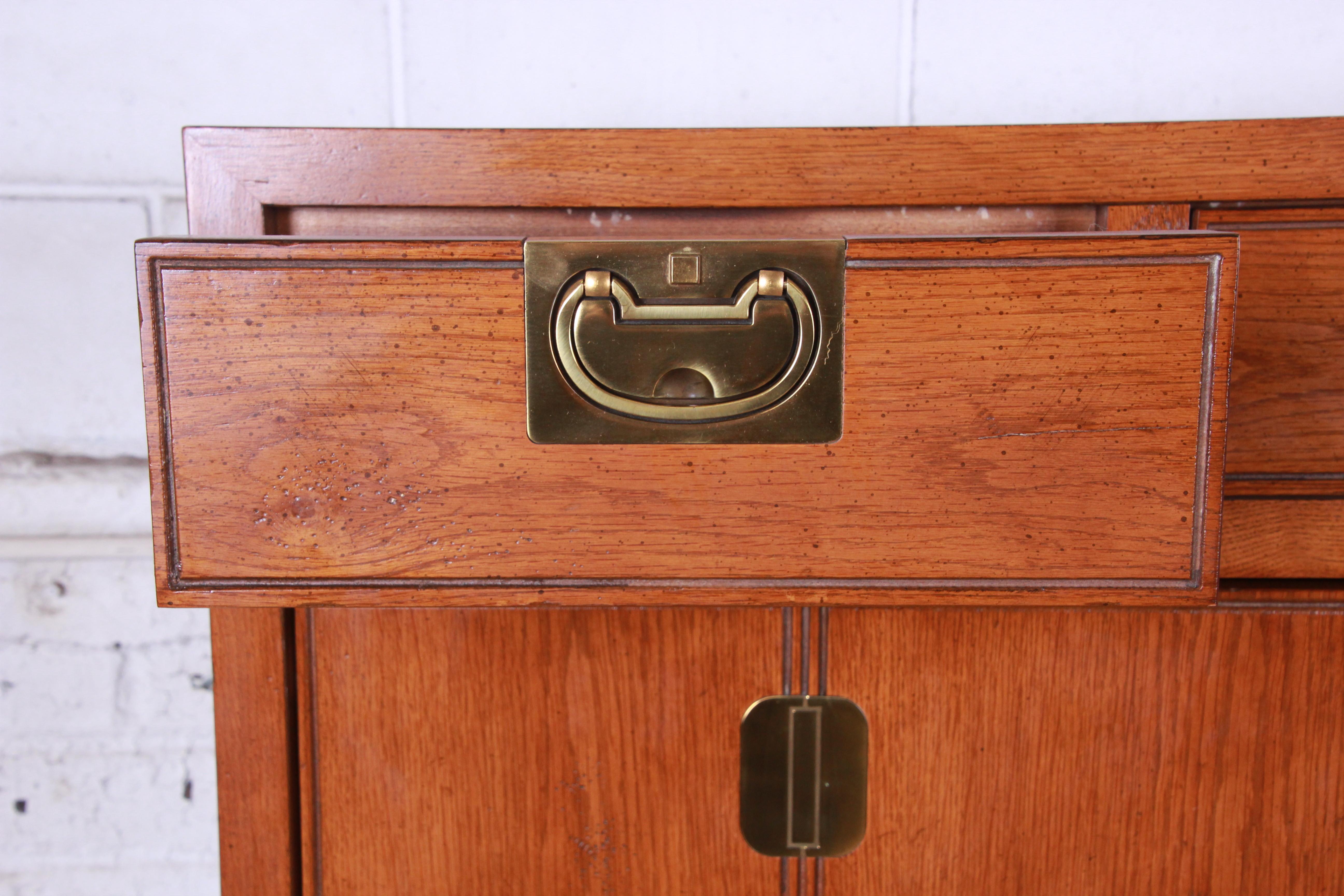 Henredon Campaign Style Oak Gentleman's Chest 1