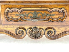 Henredon Carved Chestnut Drawer Fronts Large Heavy Brass Drop Pulls Dresser MINT