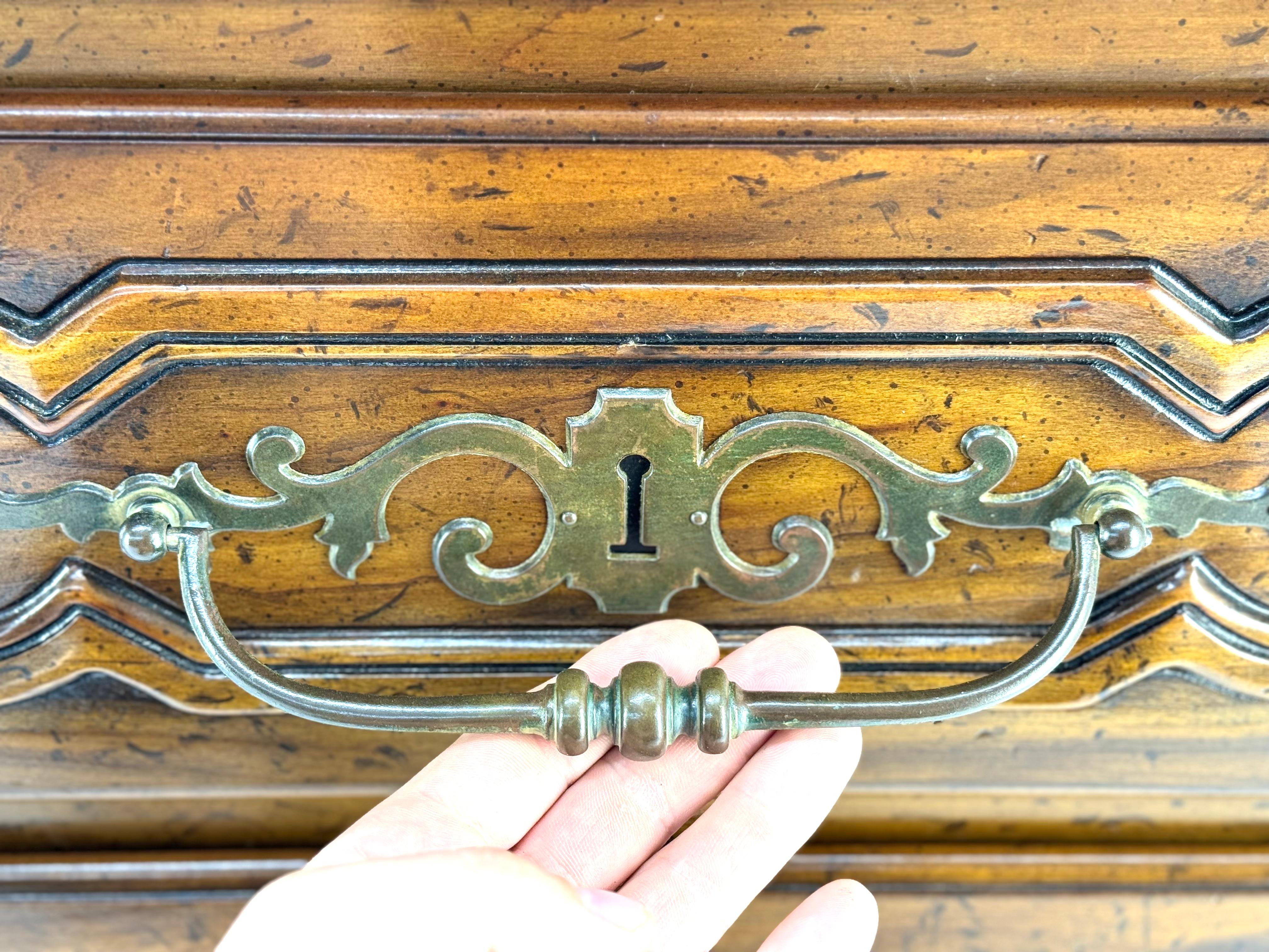 Lacquered Henredon Carved Chestnut Drawer Fronts Large Heavy Brass Drop Pulls Dresser MINT For Sale