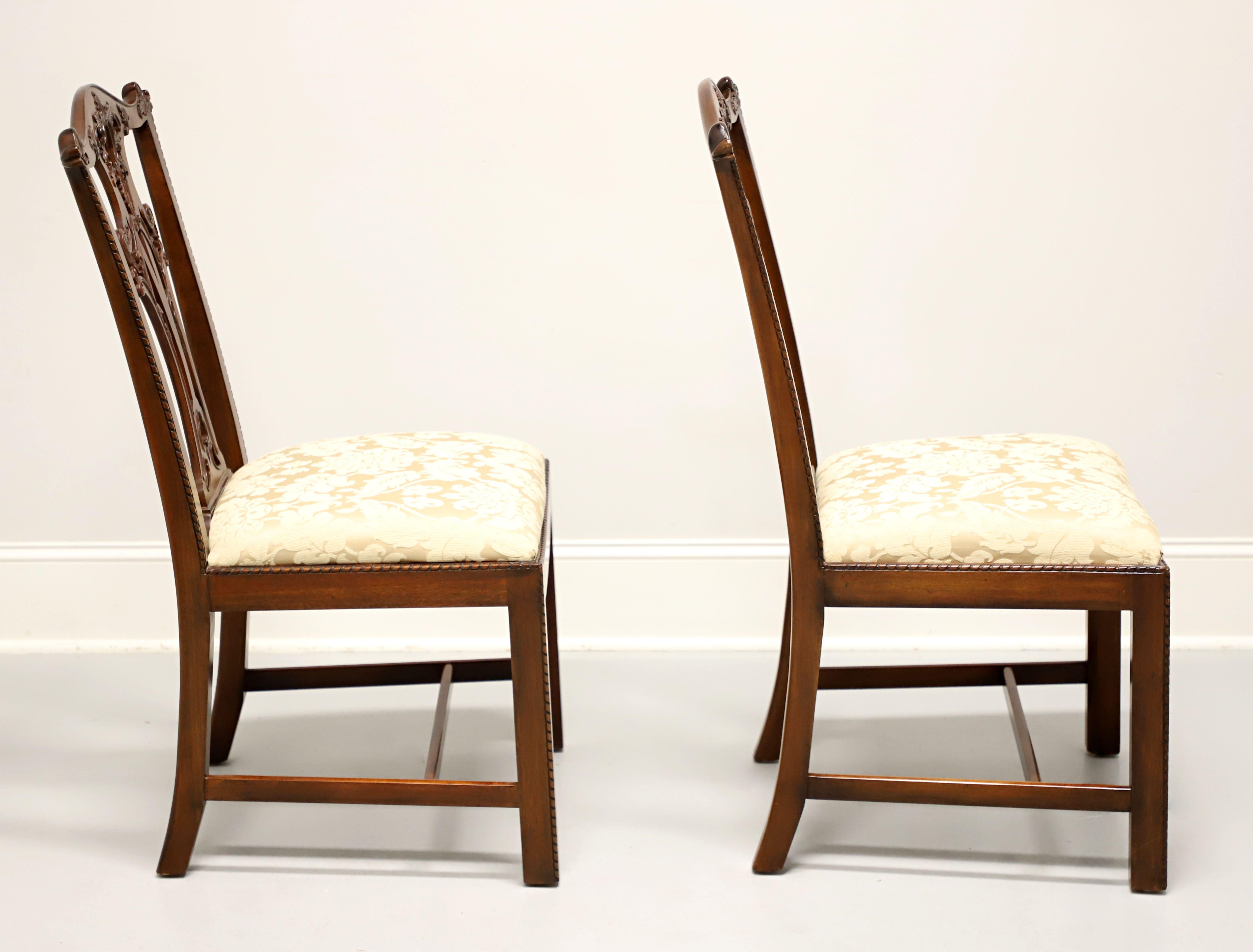 HENREDON Carved Mahogany Chippendale Dining Side Chairs - Pair A In Good Condition In Charlotte, NC