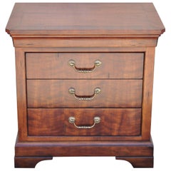 Henredon Cavalier Aged Cherry Wood 3 Drawer Nightstand Bedside Table