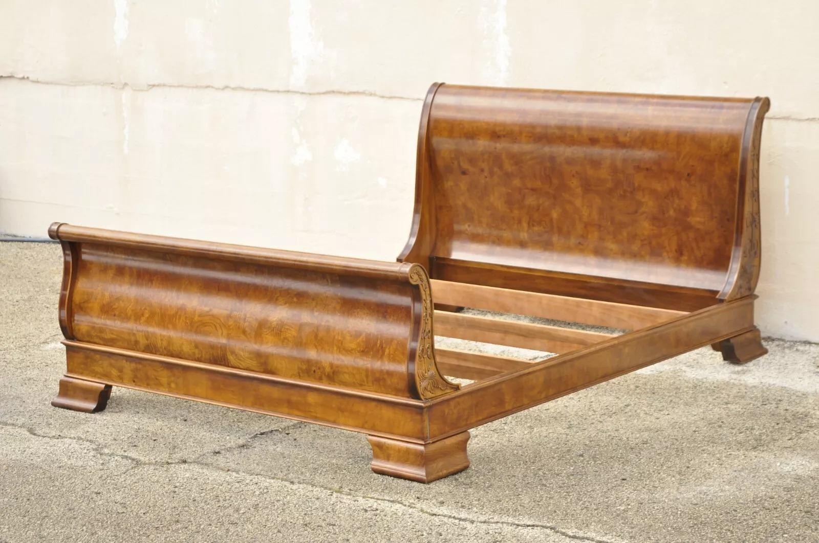 Inconnu Henredon, cadre de lit traîneau Queen Size de style Empire en bois de ronce de Charles X