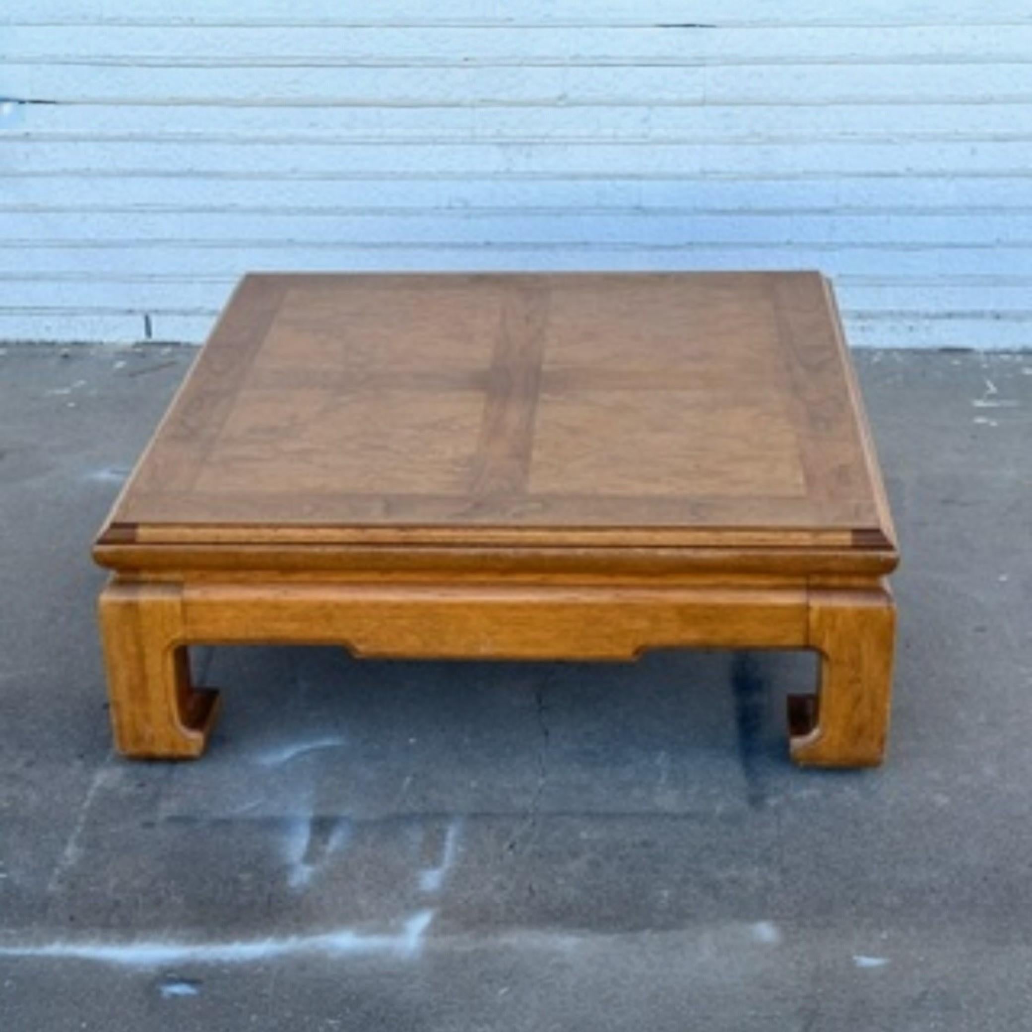 Walnut Henredon chin hua style 38” Squared coffee table For Sale