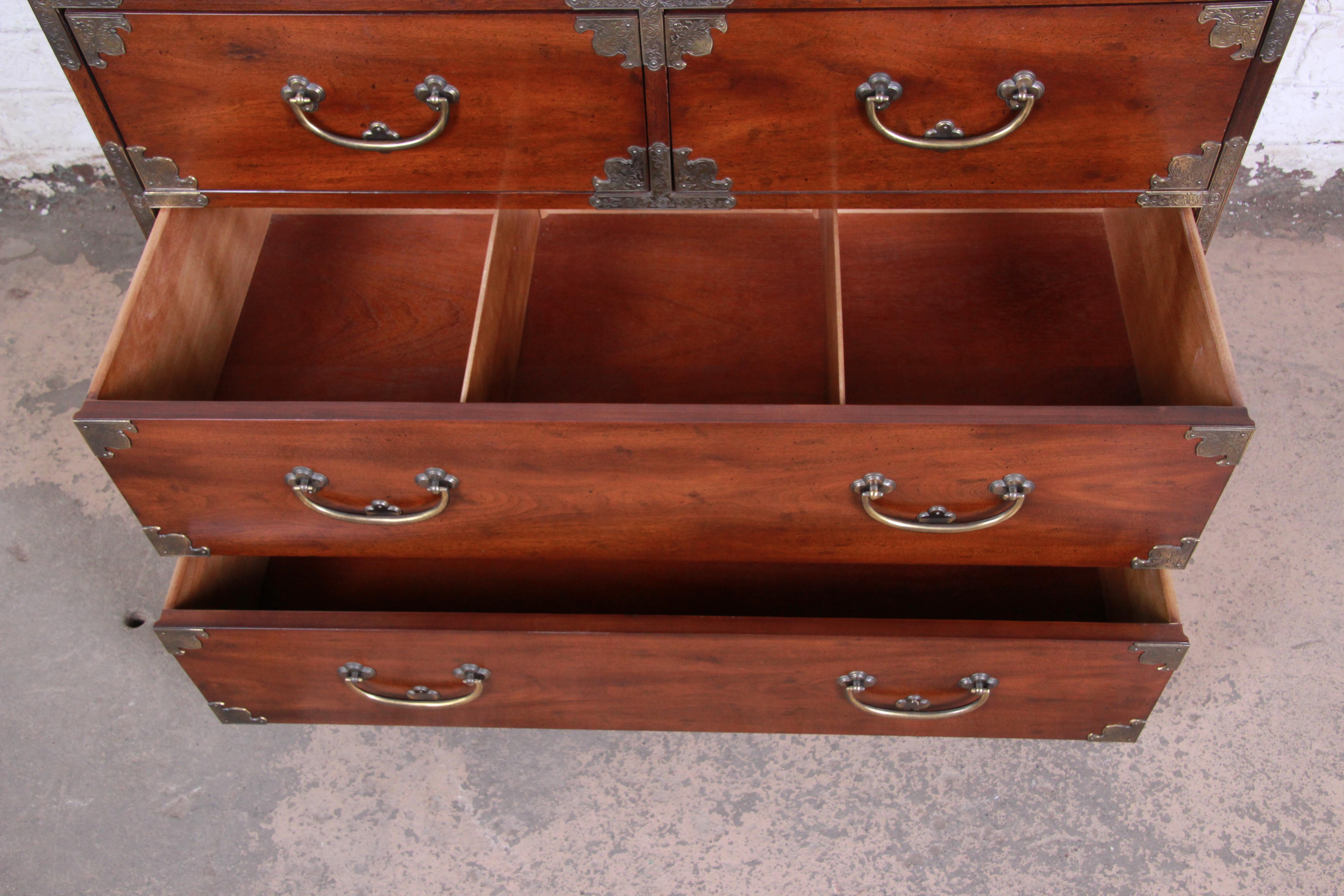 Henredon Chinoiserie Campaign Style Walnut Four-Drawer Dresser Chest In Good Condition In South Bend, IN