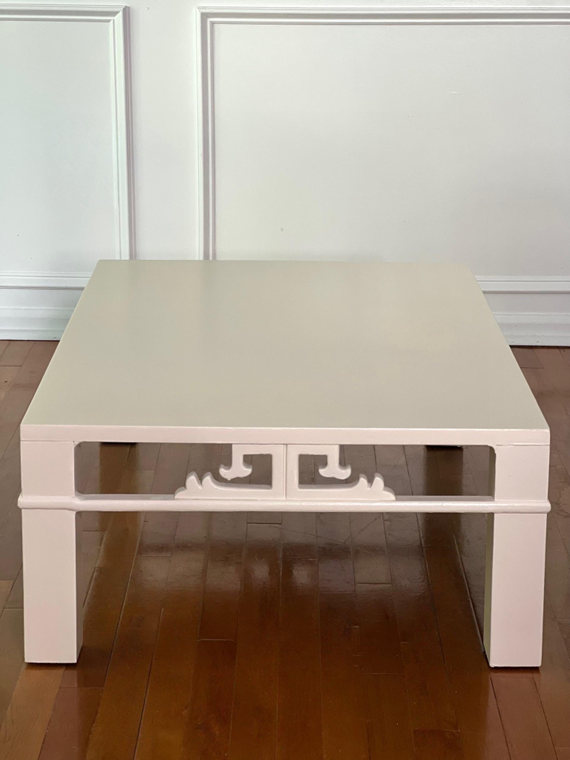 Wood Henredon Chinoiserie White Coffee Table For Sale
