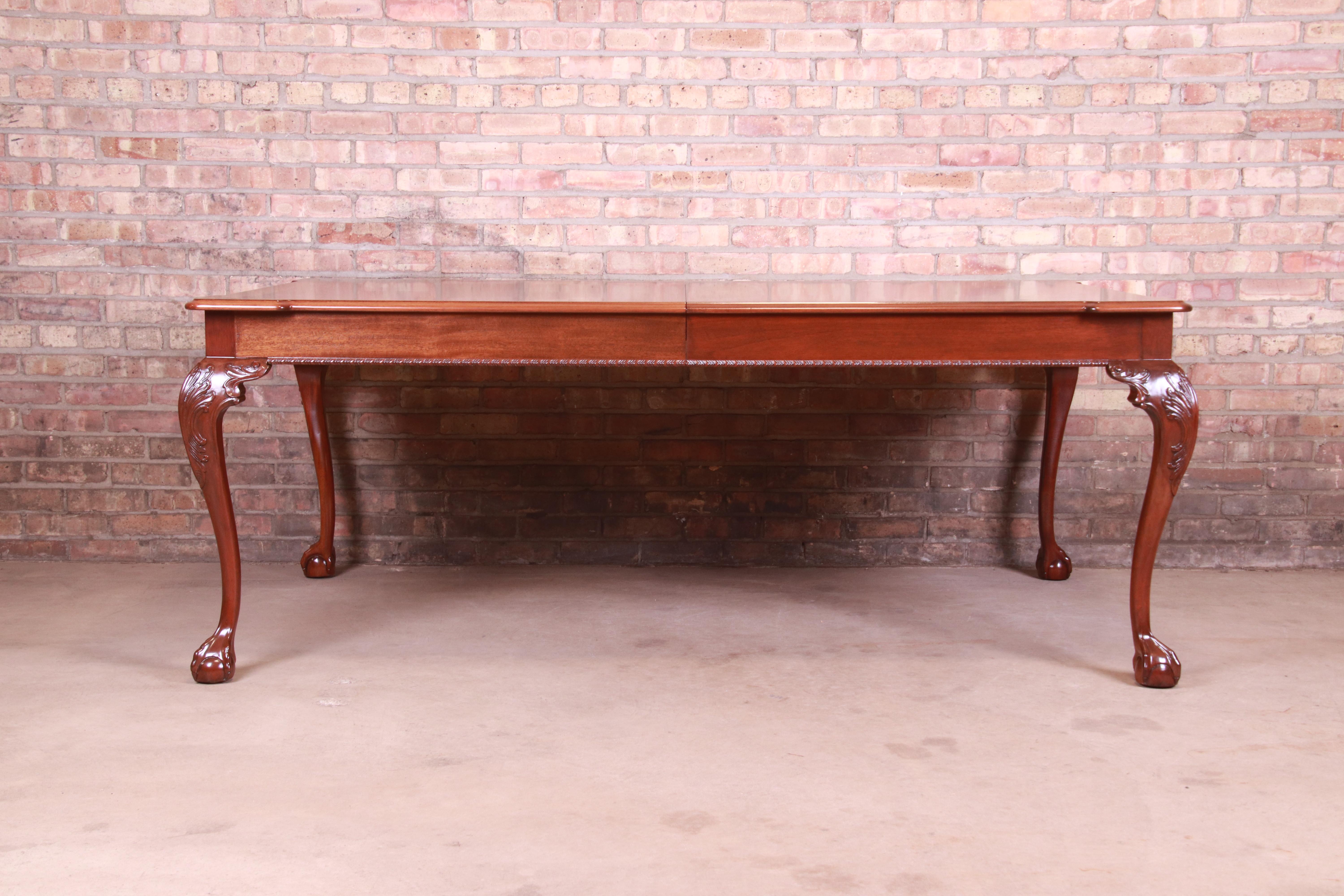 American Henredon Chippendale Banded Mahogany Extension Dining Table, Newly Refinished