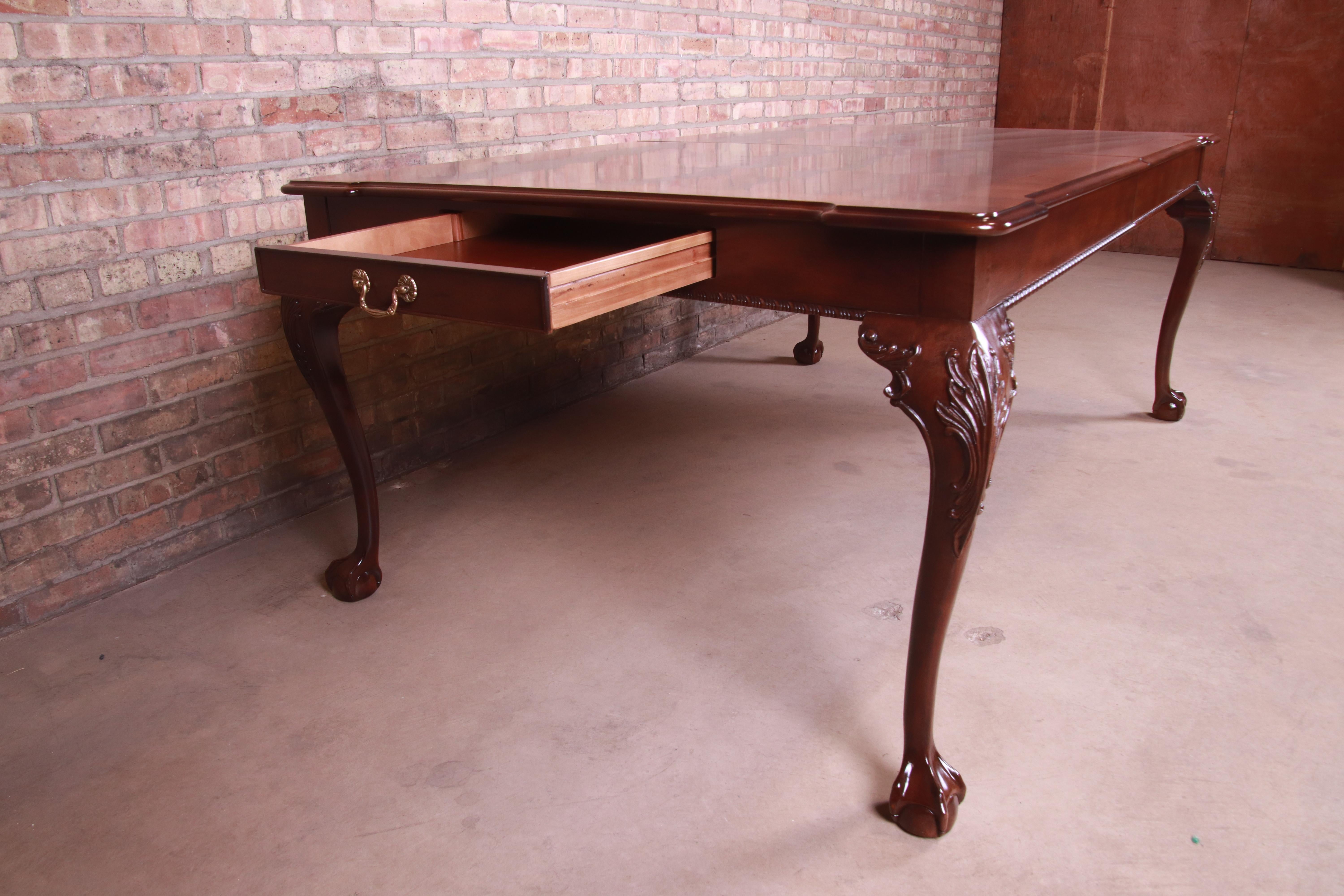 Henredon Chippendale Banded Mahogany Extension Dining Table, Newly Refinished 2